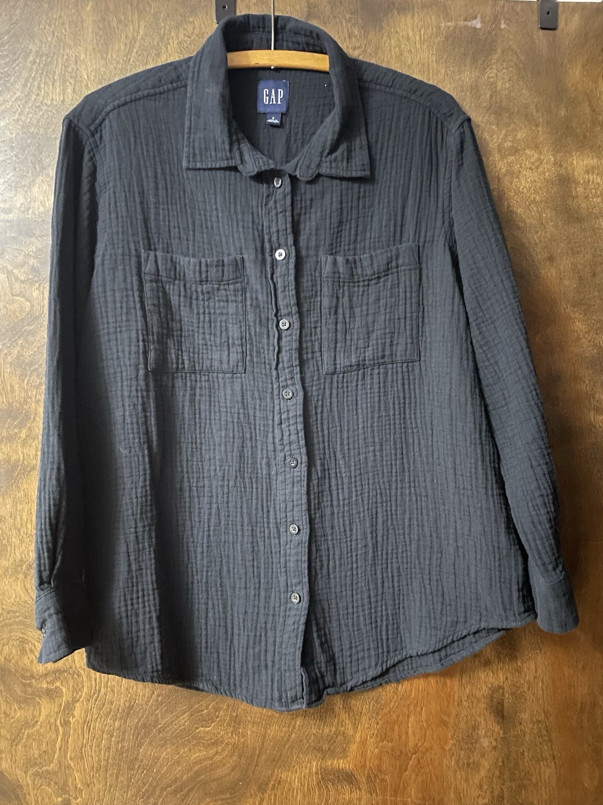 Gap Women’s S Black Solid Woven Cotton Button-Up Long Sleeve Shirt Pockets