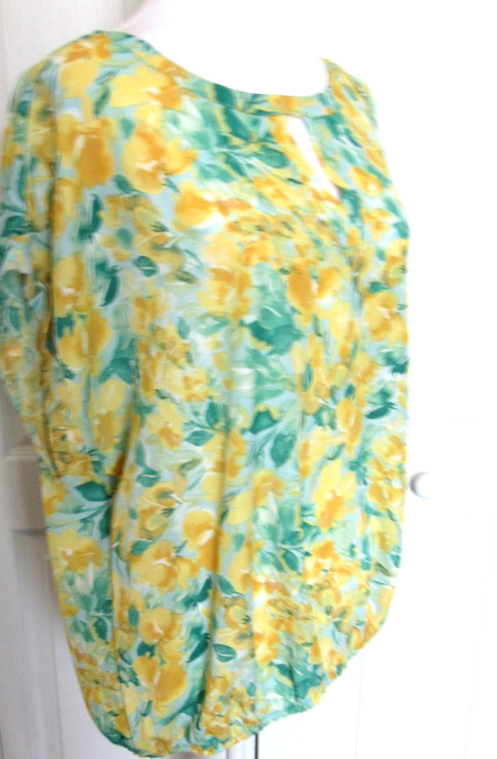 NWT CURE SIZE EXTRA LARGE WOMEN’S TOP BLOUSE YELLOW GREEN FLORAL SHORT SLV