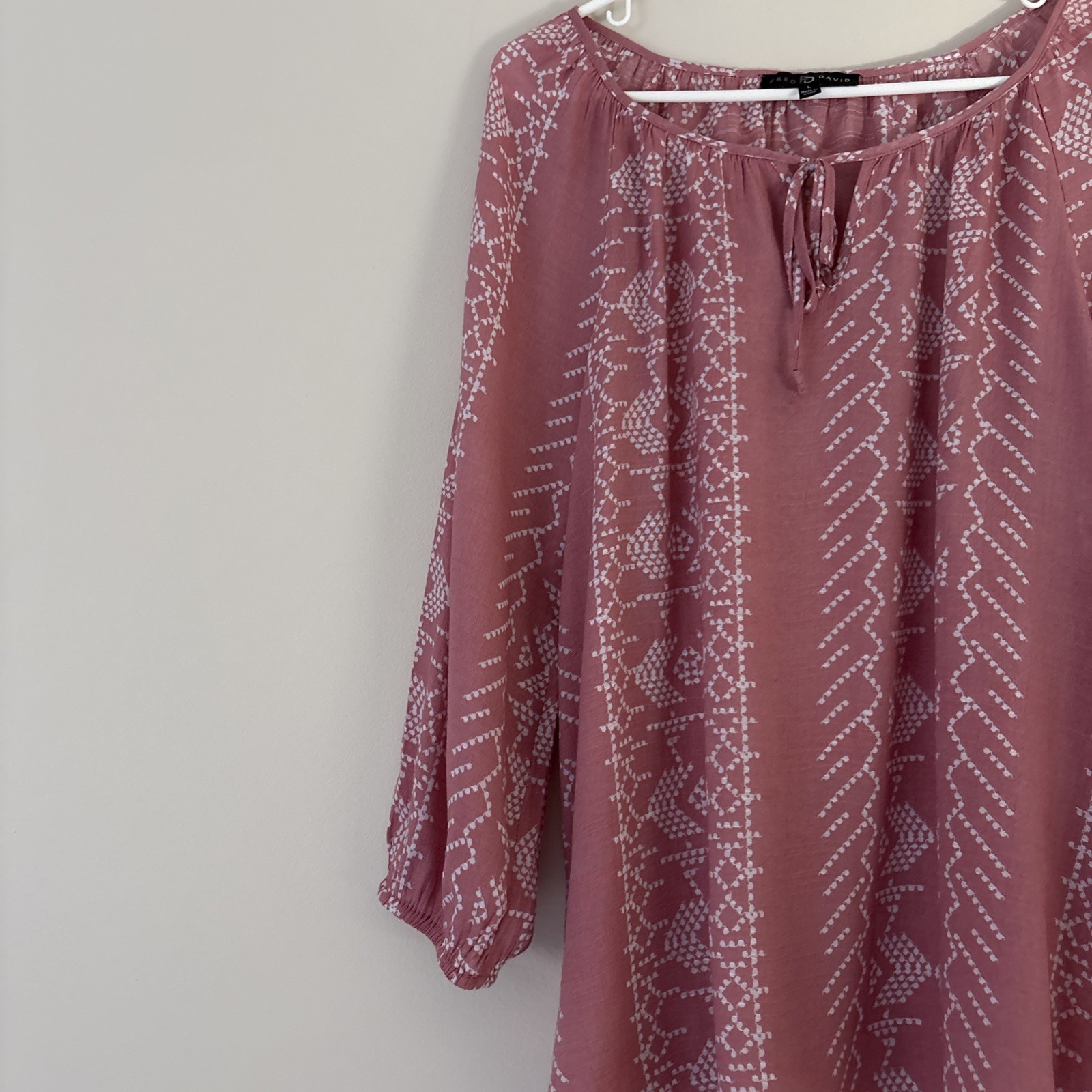 Fred David Rose with white top Size L Long Sleeves