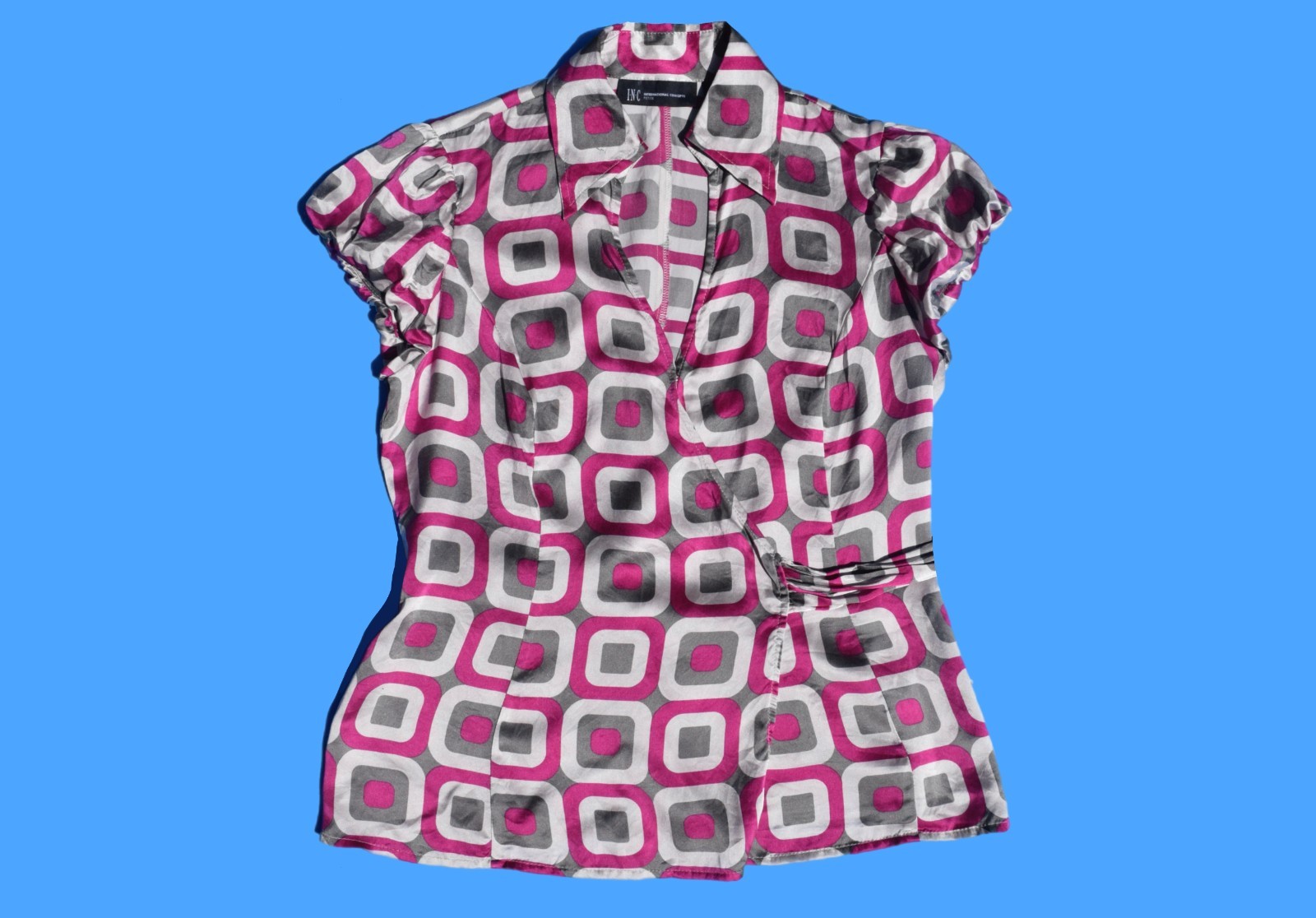 2000s 100% Silk Petite Retro Geometric Wrap Top Side Tie Pink Gray