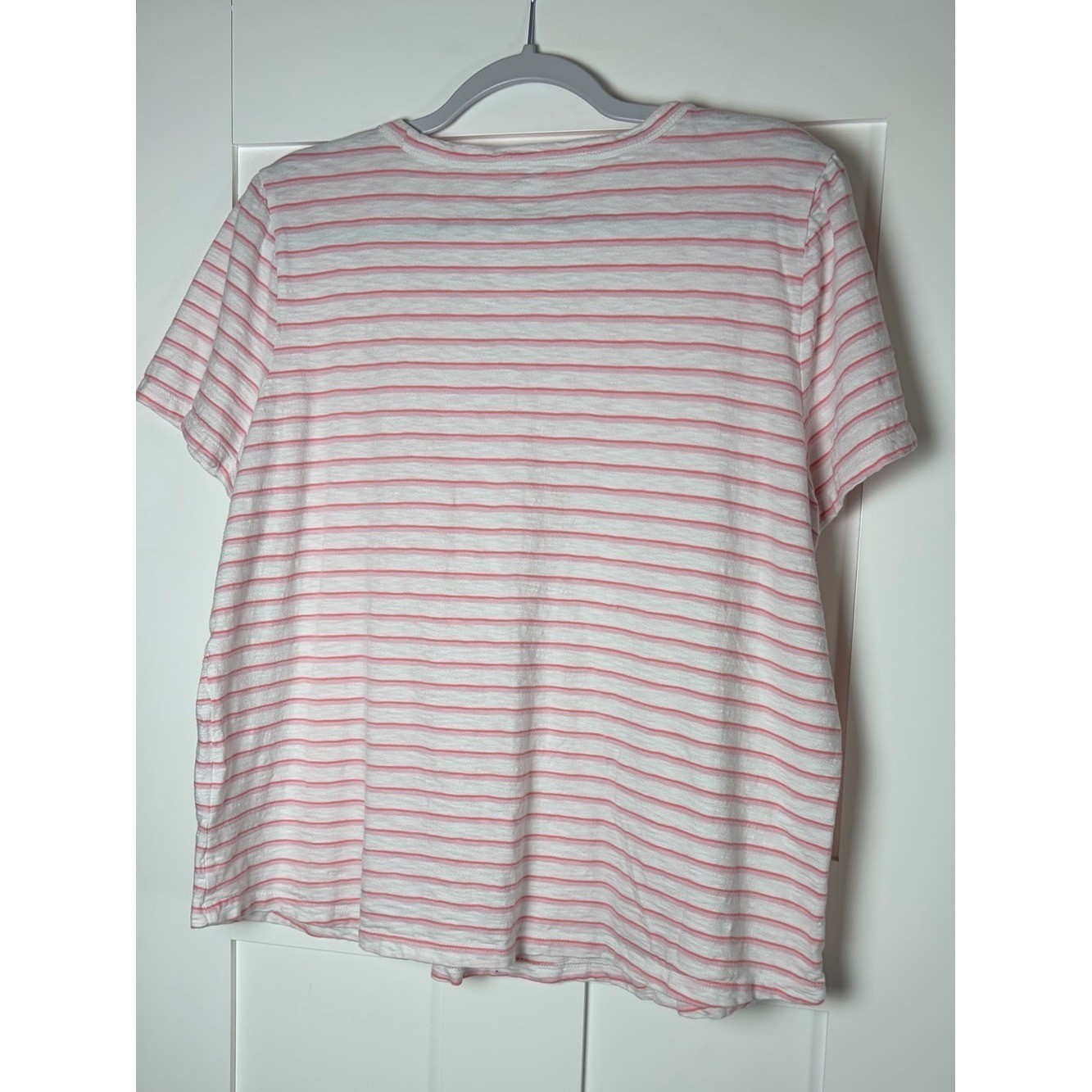 Vineyard Vines White and Pink Striped V-Neck Short Sleeve Tee