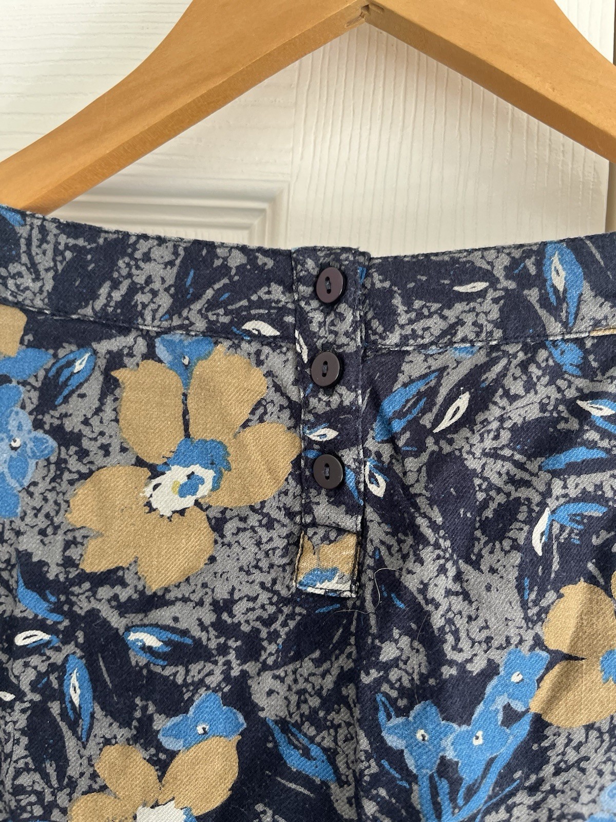 SeaSalt Line Art Top Green Floral Size 12