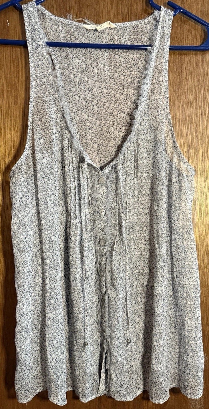 American Eagle Outfitters Gray Animal Print V-Neck Button Front Tank Top S/P