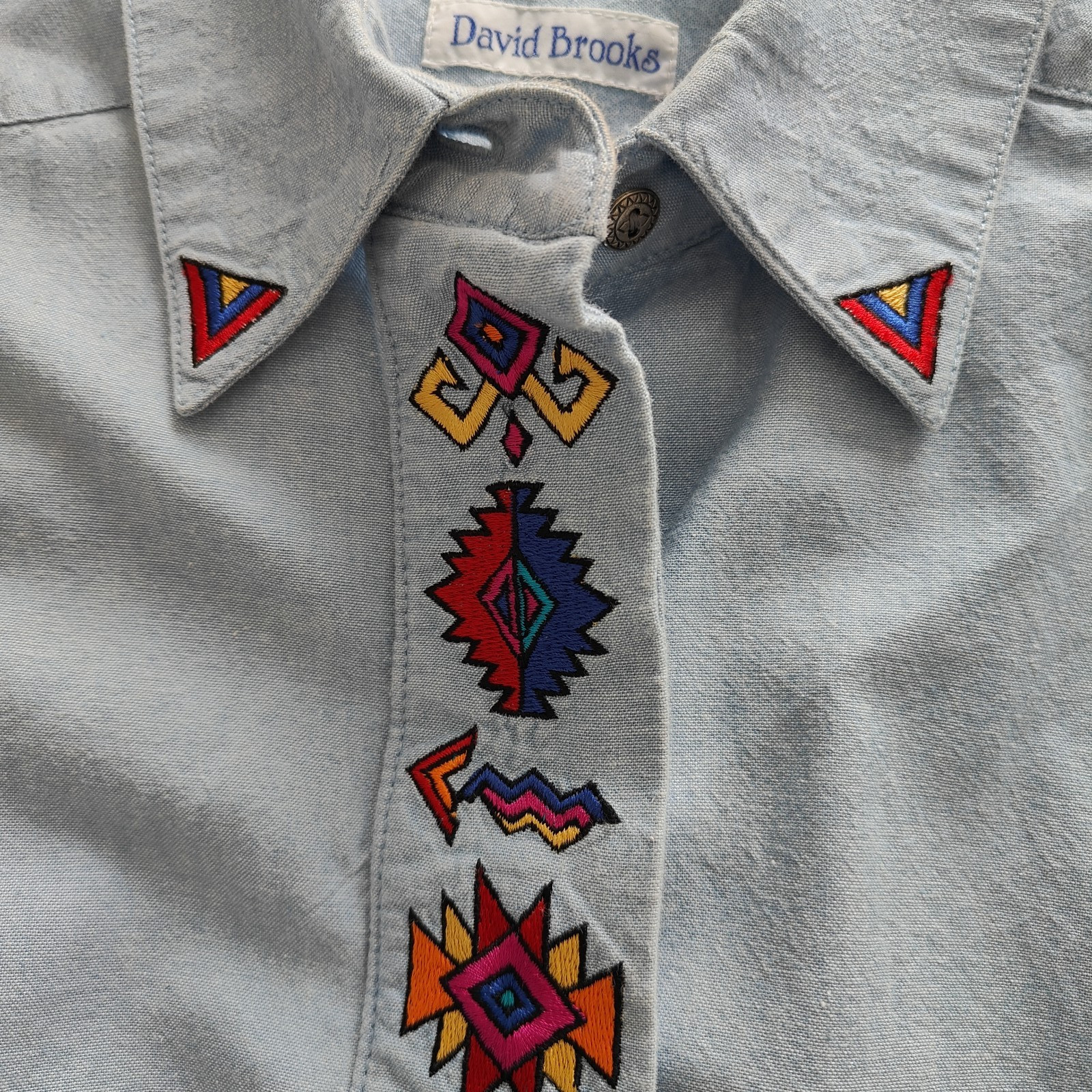 David Brooks Women’s Aztec Southwest Embroidered Denim Shirt Metal ButtonSize 14