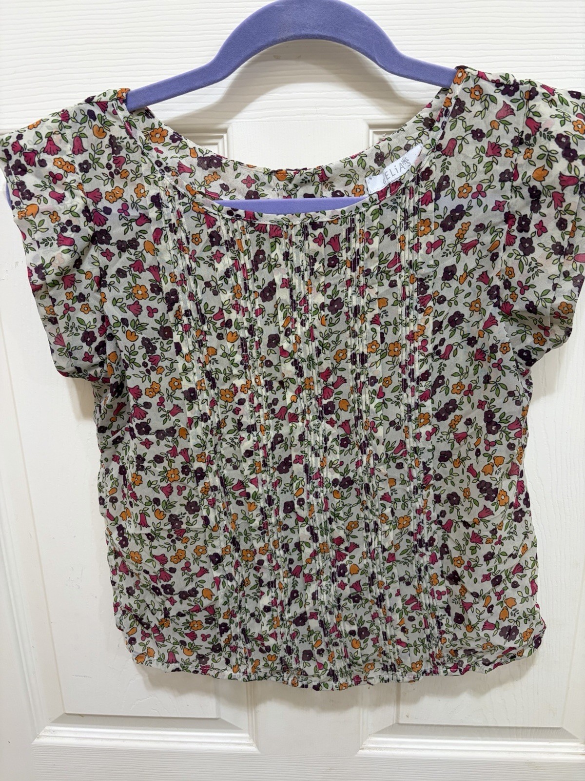 dELiA*s Y2K Floral Pintuck Blouse XS Button Back Ditsy Flower Cap Sleeve Top