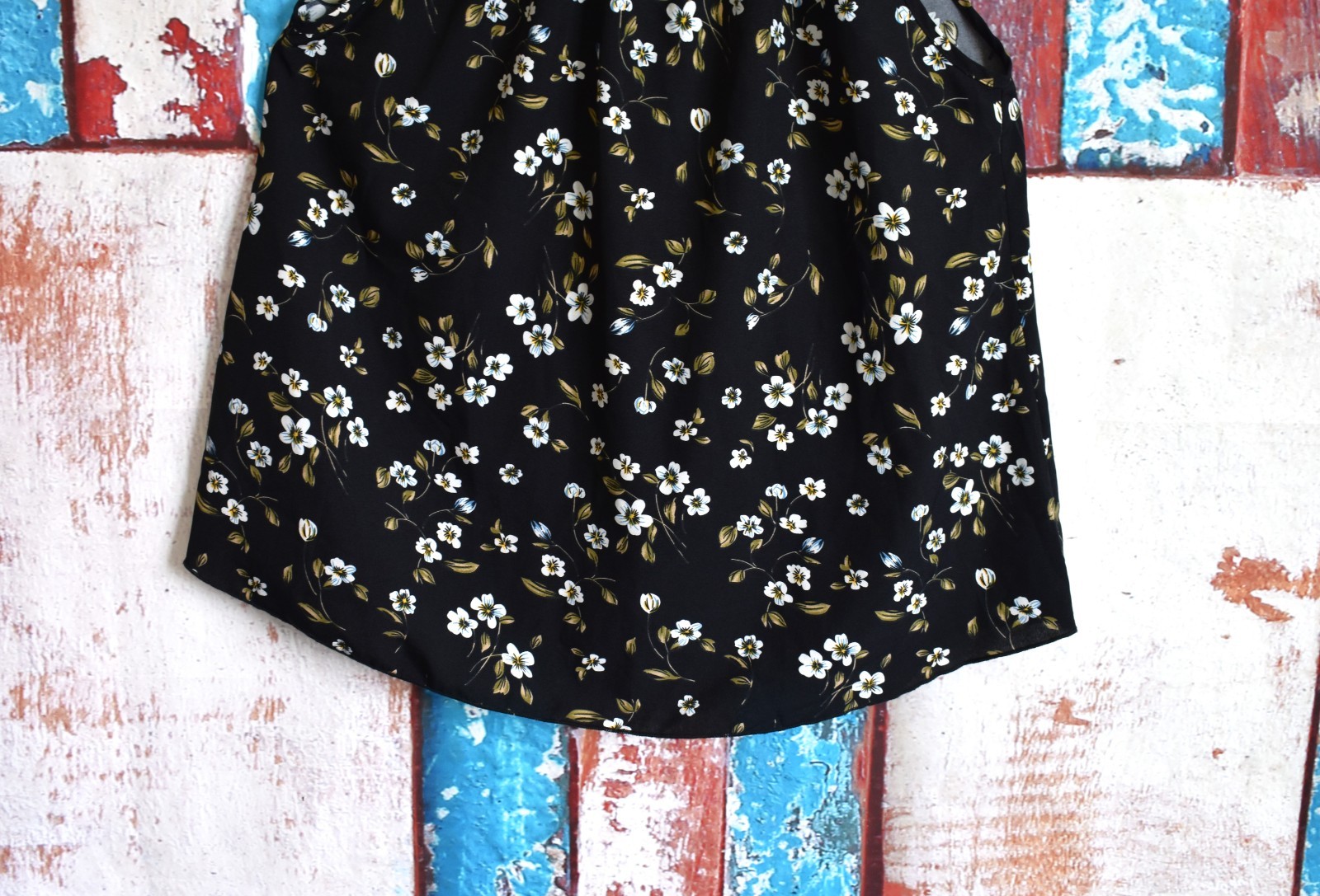 Women’s Shein Curve Sleeveless Tank Top Floral SIZE OXL Multicolor NEW