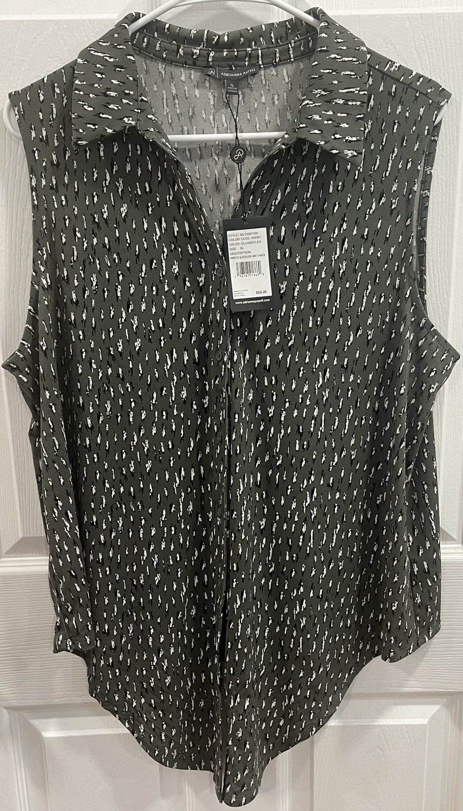 Adrianna Papell NWT XL Black Ivory Green Printed Blouse Sheer Collared