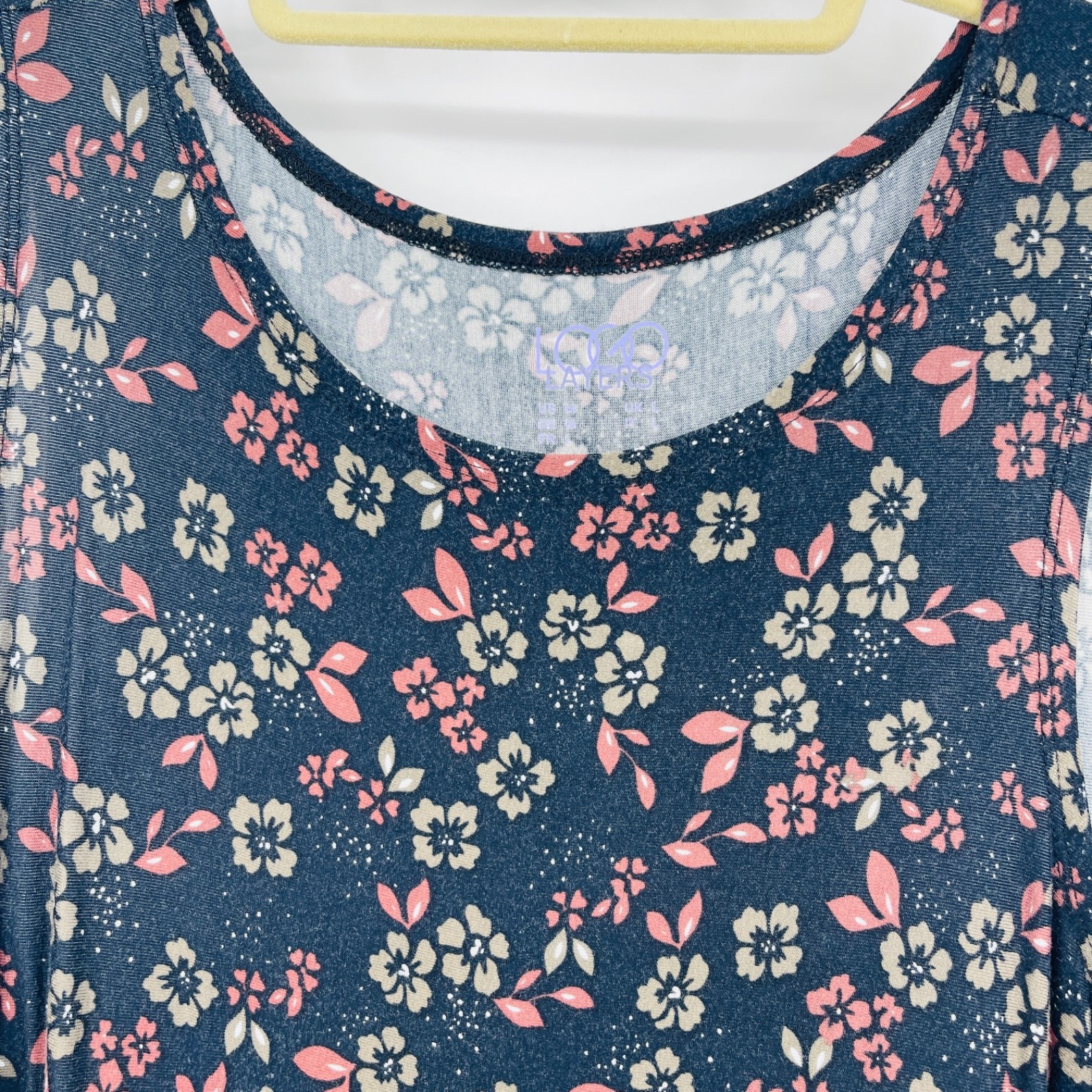 LOGO Layers Floral Navy Blue Tank Top Pleated Ruffle Stretch Lori Goldstein M