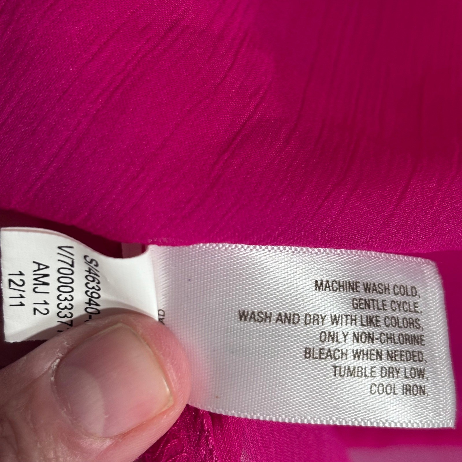 Old Navy Sheer Tie Neck Blouse Small Pink Chiffon Pleated Tank Top Feminine