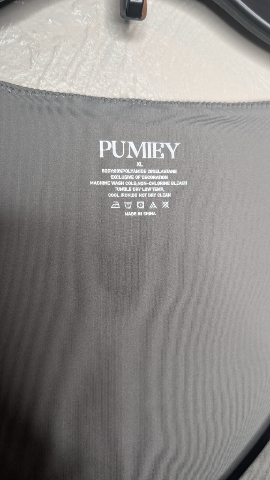 Pumiey Womens XLarge Gray V Neck Short Sleeve Fitted Stretch Tee Top