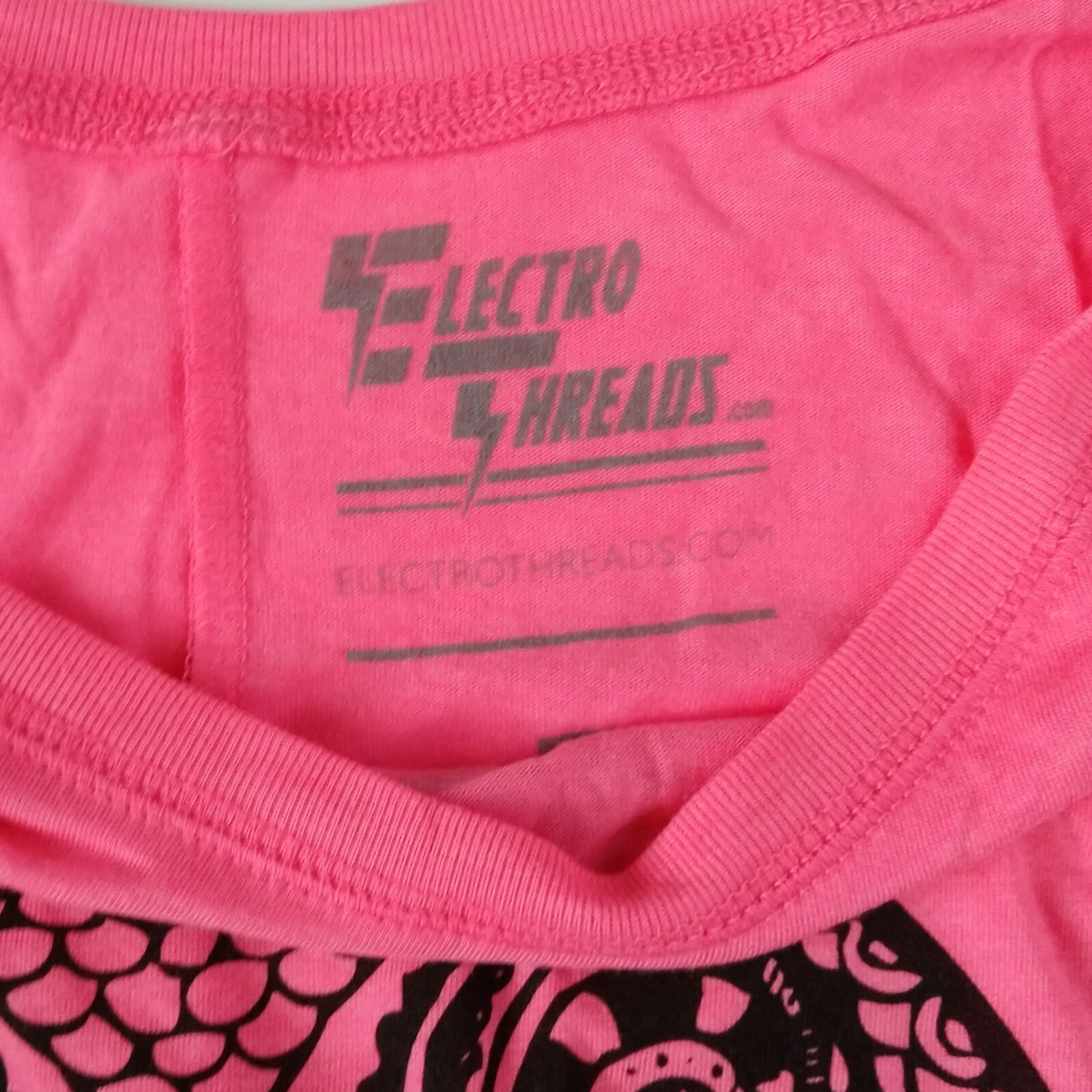 NWOT Electro Threads Women’s Hot Pink Skull Long Sleeve Shirt Top XL