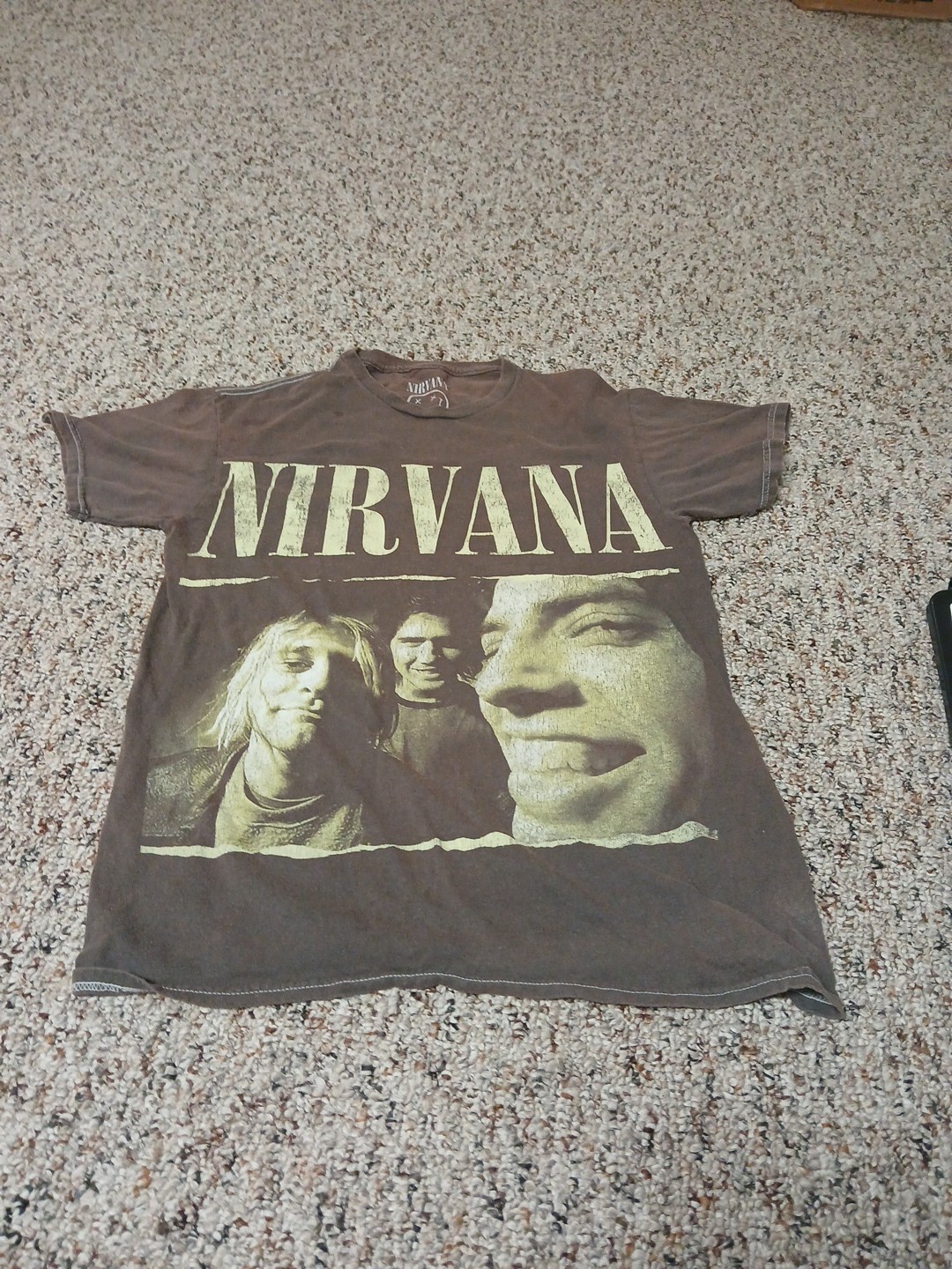 Nirvana Band T-Shirt SMALL Green Kurt Cobain Grunge Pink Rock Skater Distressed