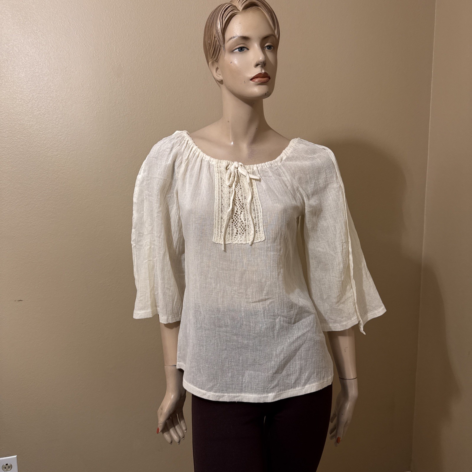 Women’s Ivory Cotton Casual Boho Lace Long Sleeve Slit Tied Size M Blouse Top