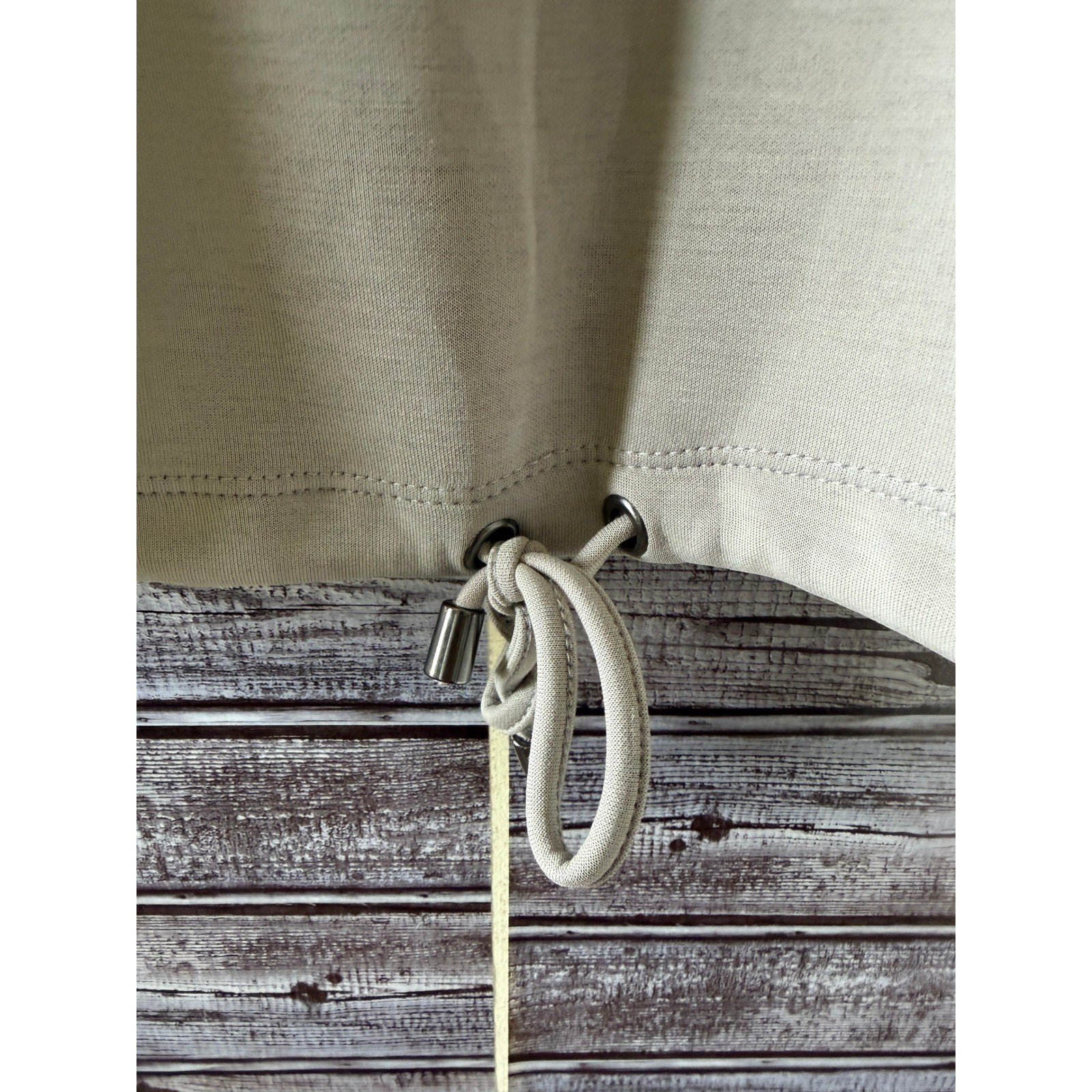 Cable & Gauge Sport Women’s Size M Light Gray Long-Sleeved Pullover Top NWOT