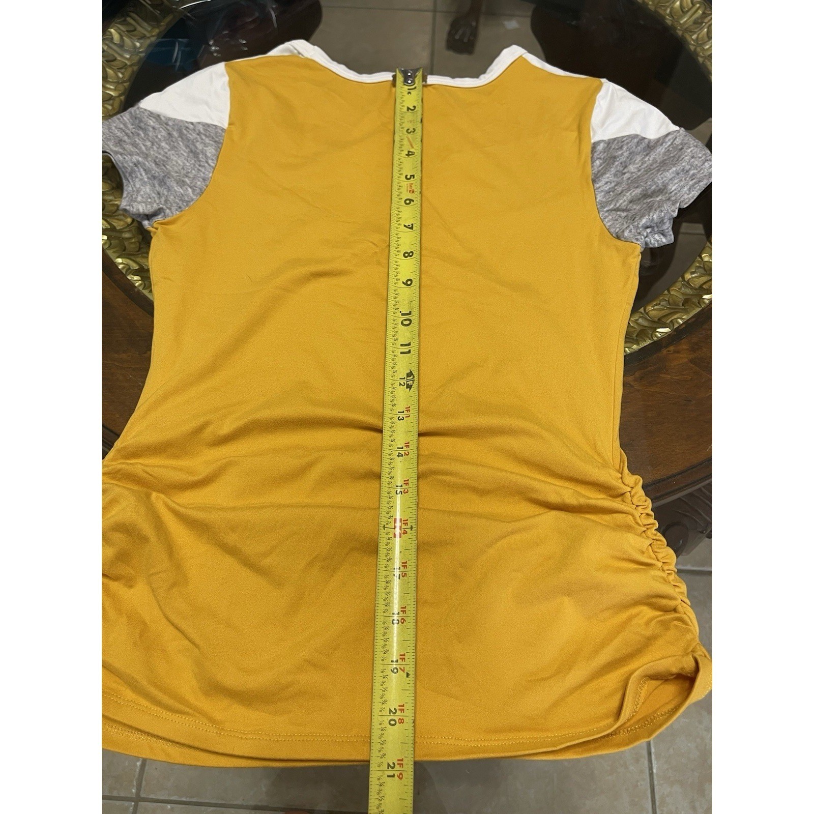 No Boundaries Womens Chevron Top Color Block Yellow Gray White Tee Shirt S