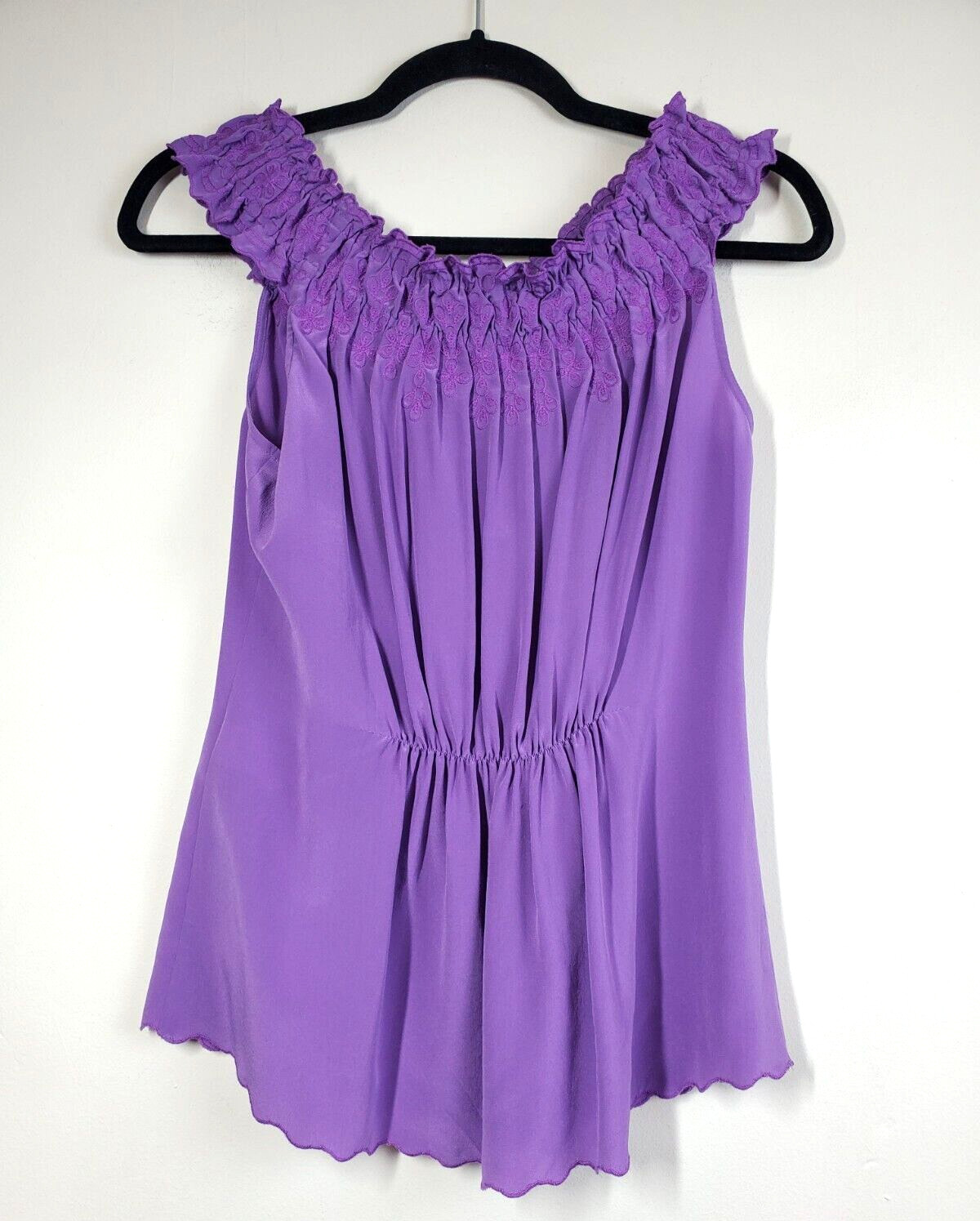 Tahari Womens XS 100% Silk Top Purple Embroidered Gathered Neckline Pleated Back