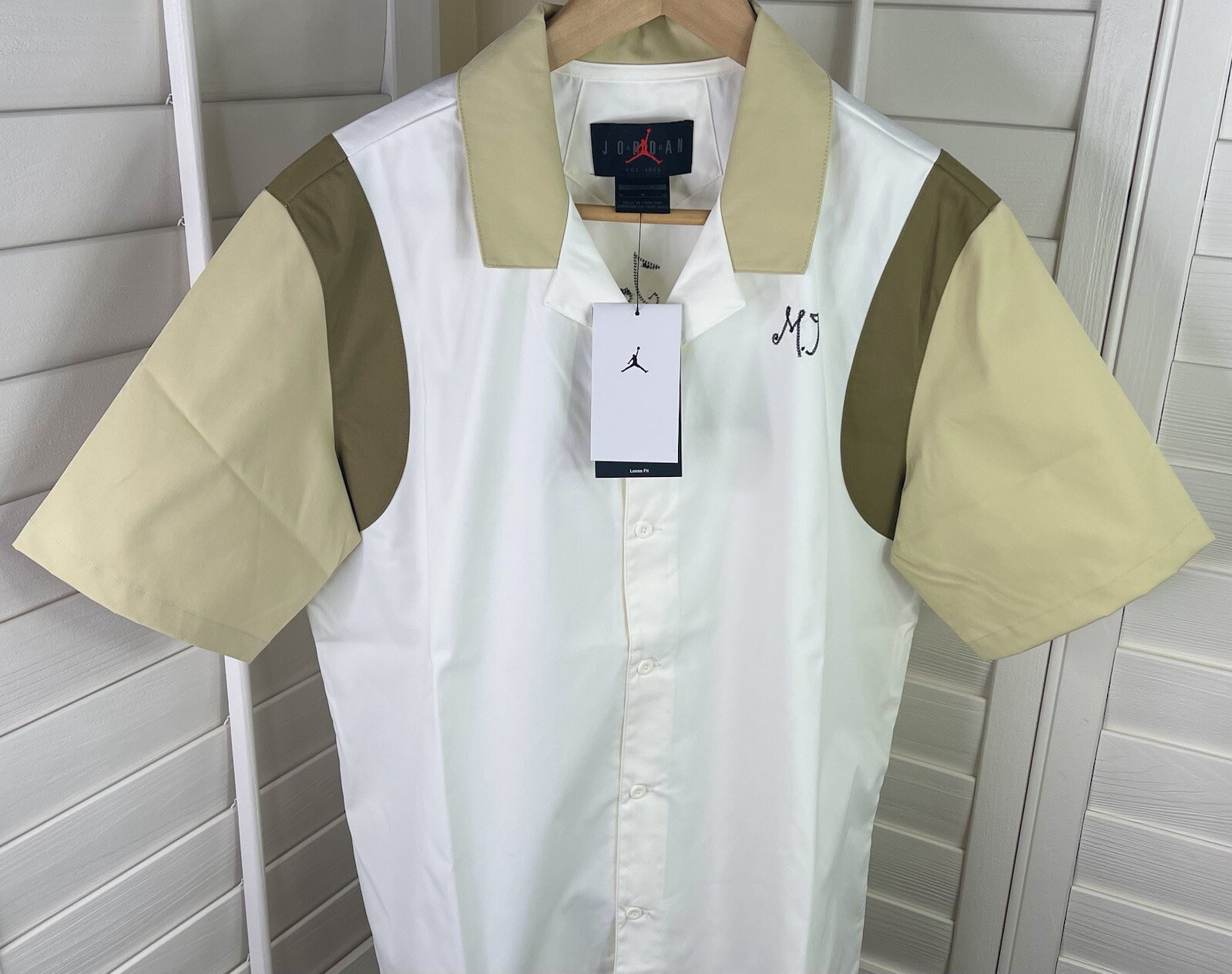 Nike Air Jordan Flight Club ‘Bowling’ Button Up Shirt DZ3340-133, Women’s M, NWT