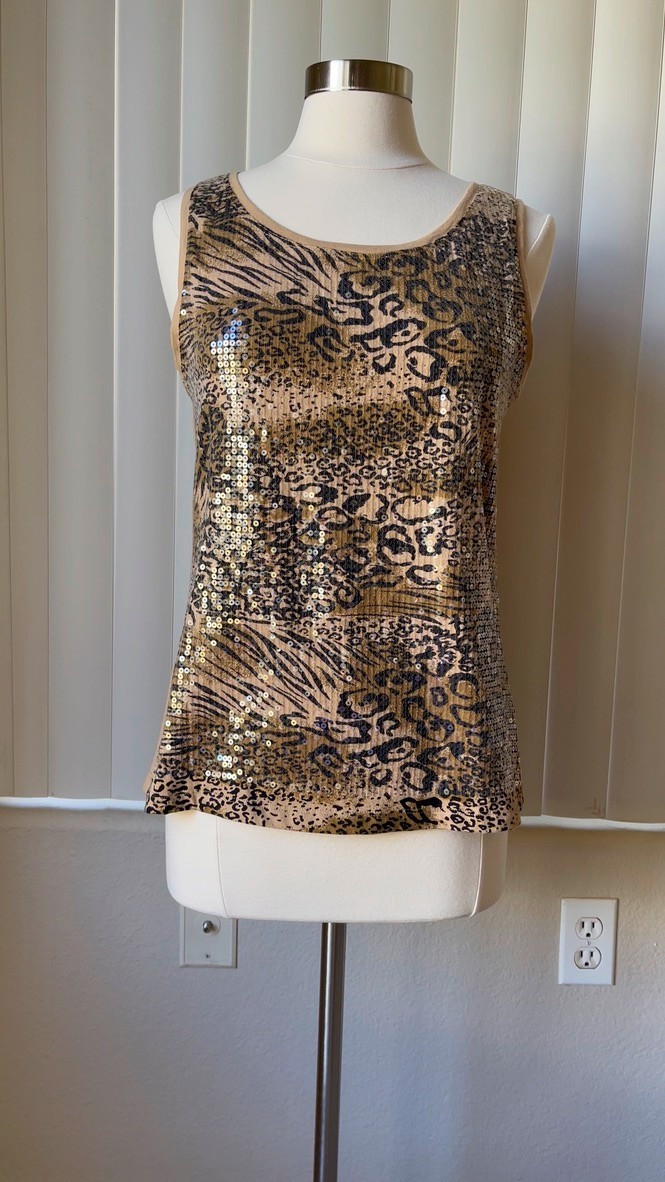 Size 1/M Zenergy by Chico’s Animal Print Beaded Pullover Tank Tee In excellent