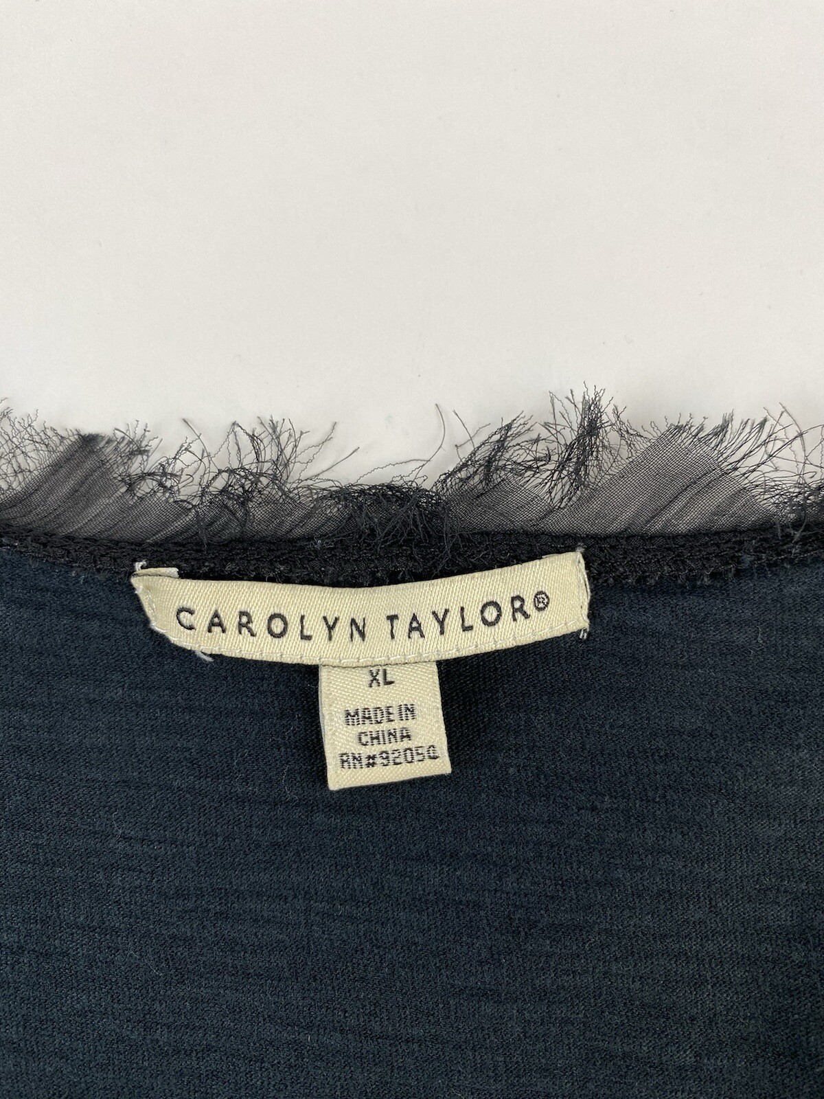 Carolyn Taylor women’s stretch sleeveless top “hairy” neckline black size XL