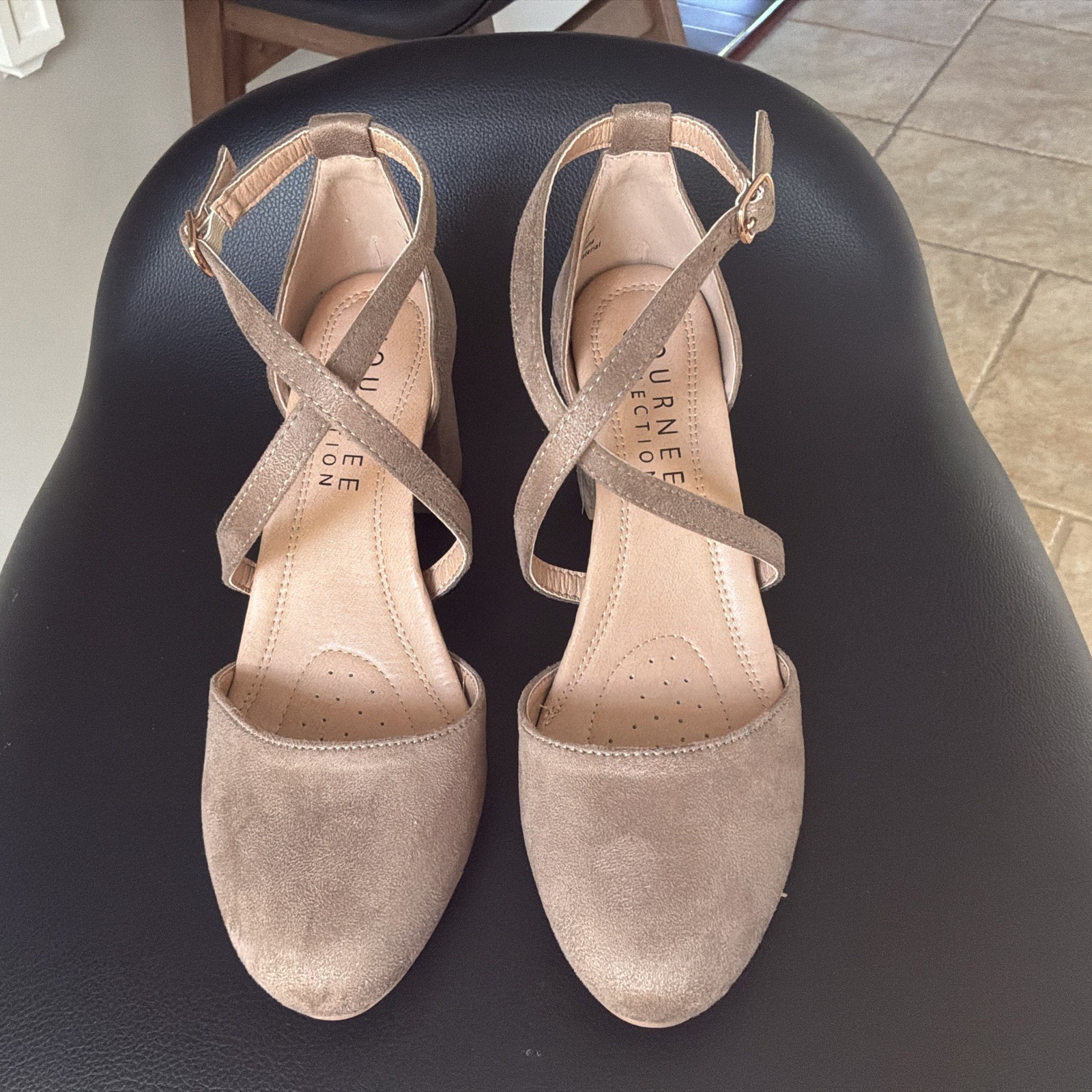 Journee Collection Taupe 6.5 Medium Womens US