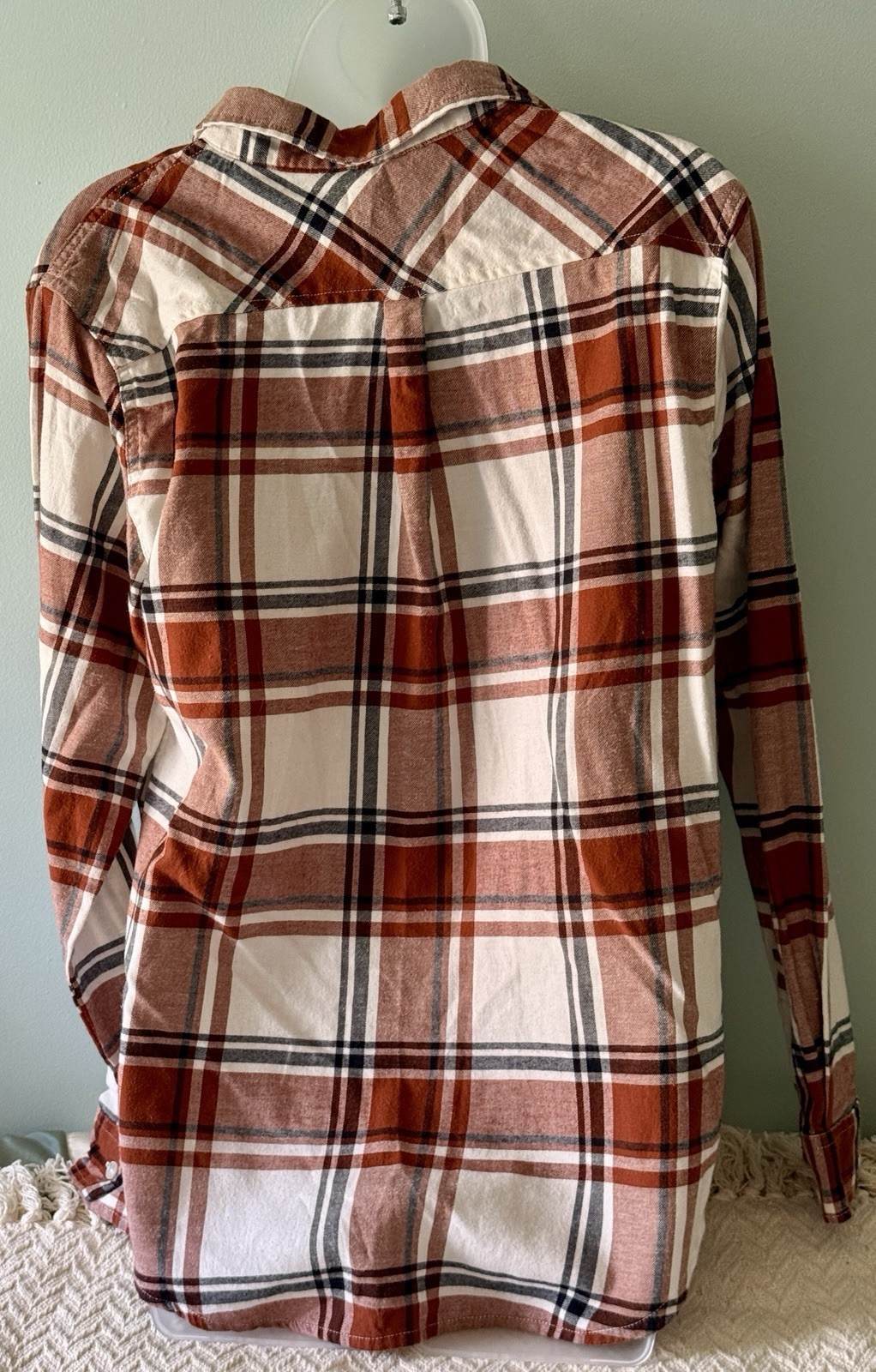 Lot of 2 Weatherproof Women’s L Multicolor Plaid Flannel Stretch Button-Up