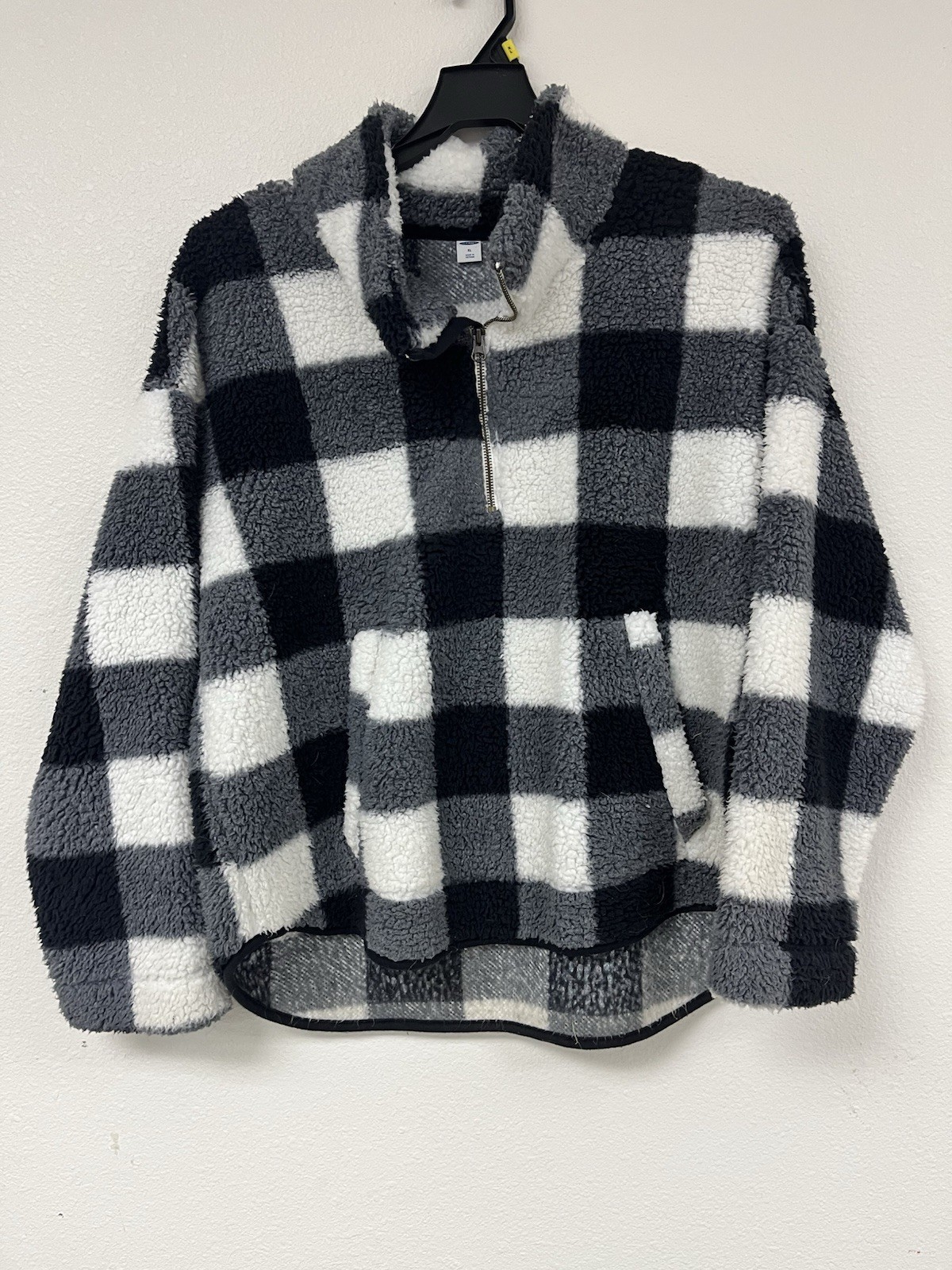 Old Navy Buffalo Plaid Black and White In Size Xl Long Sleeve