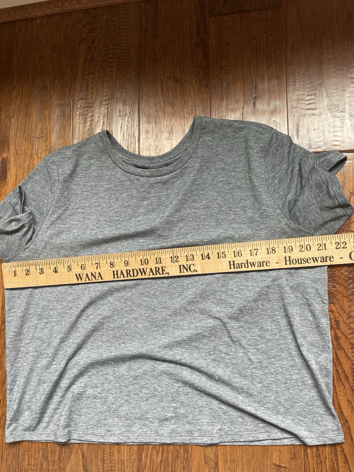 Outdoor Voices Woman’s Grey Top (size XL)