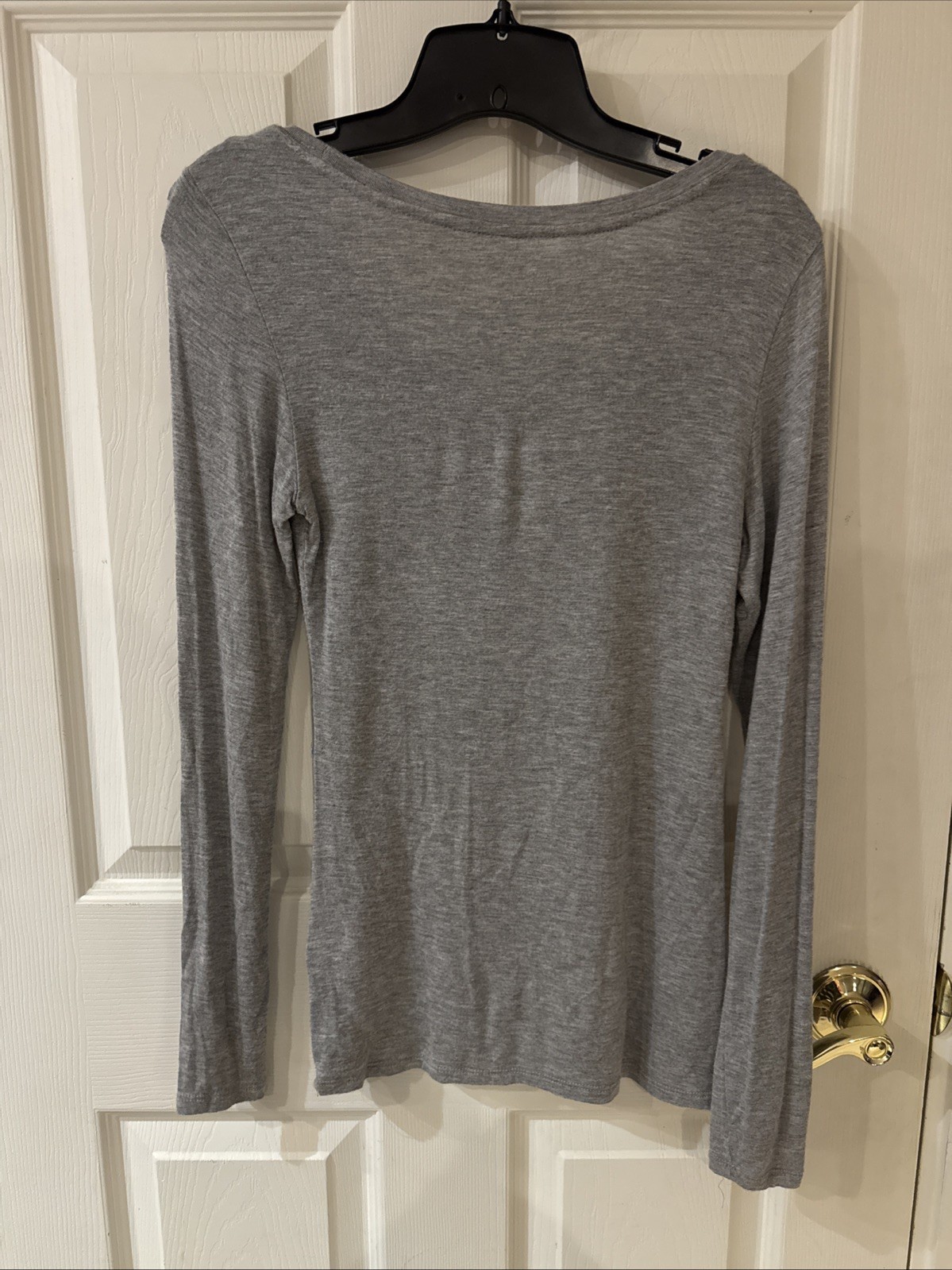 Active USA Women’s Small Basic Gray Long Sleeve Shirt Thin/Lightweight Material