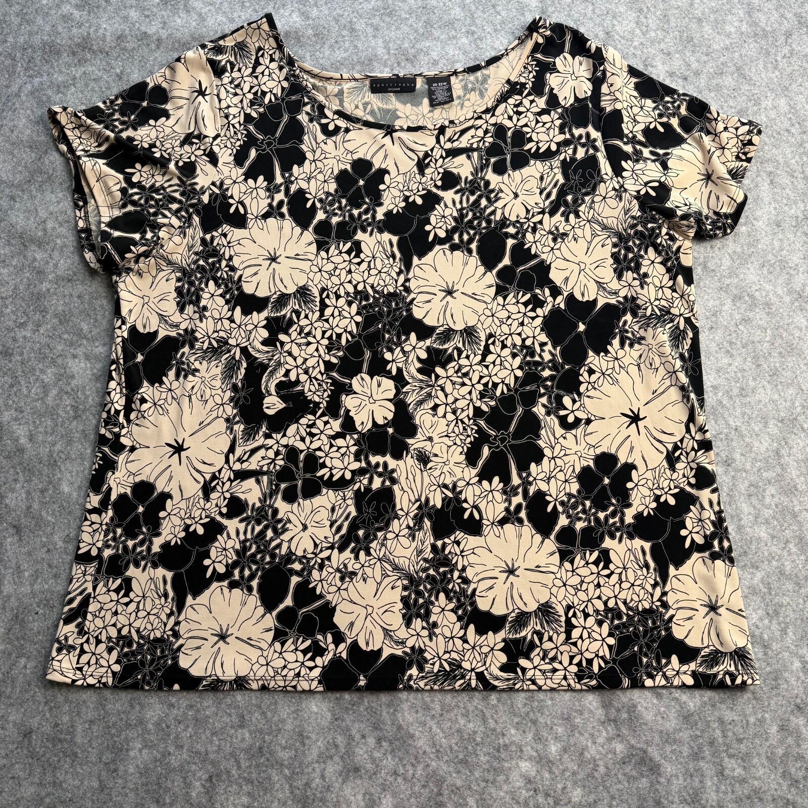 Apostrophe 20-22W beige black floral top short sleeve stretch wrinkle free USA