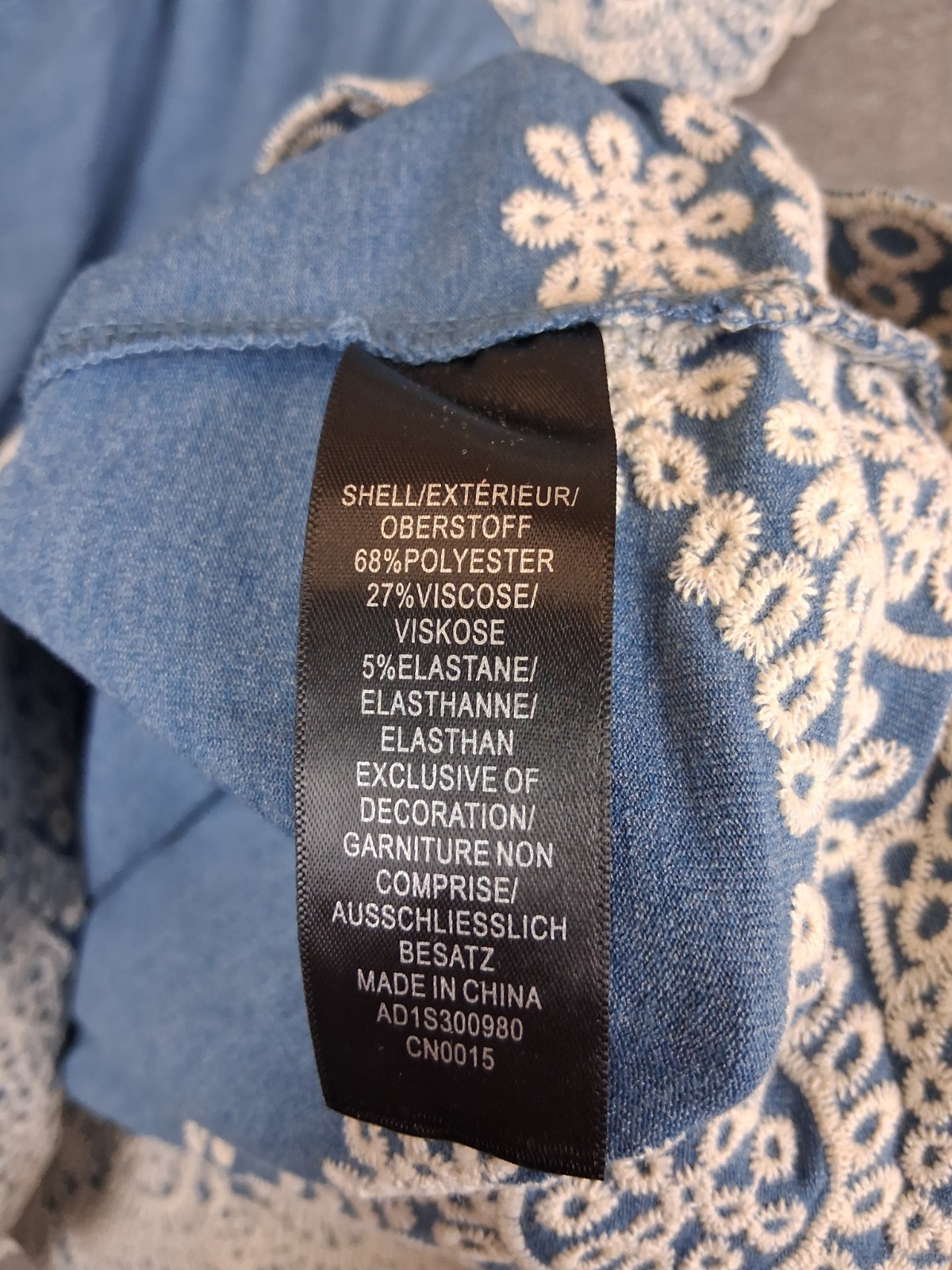 Adrianna Papell Womens Shirt M Blue Embroidered Scallop Boho Peasant Cottage