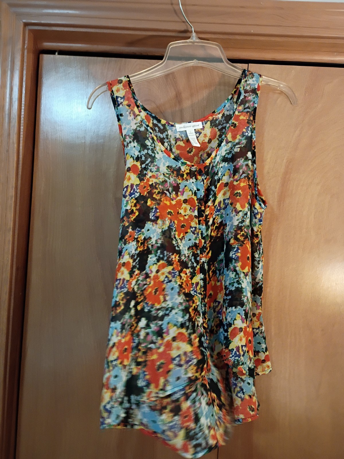 Women’s Size Large Polyester Top