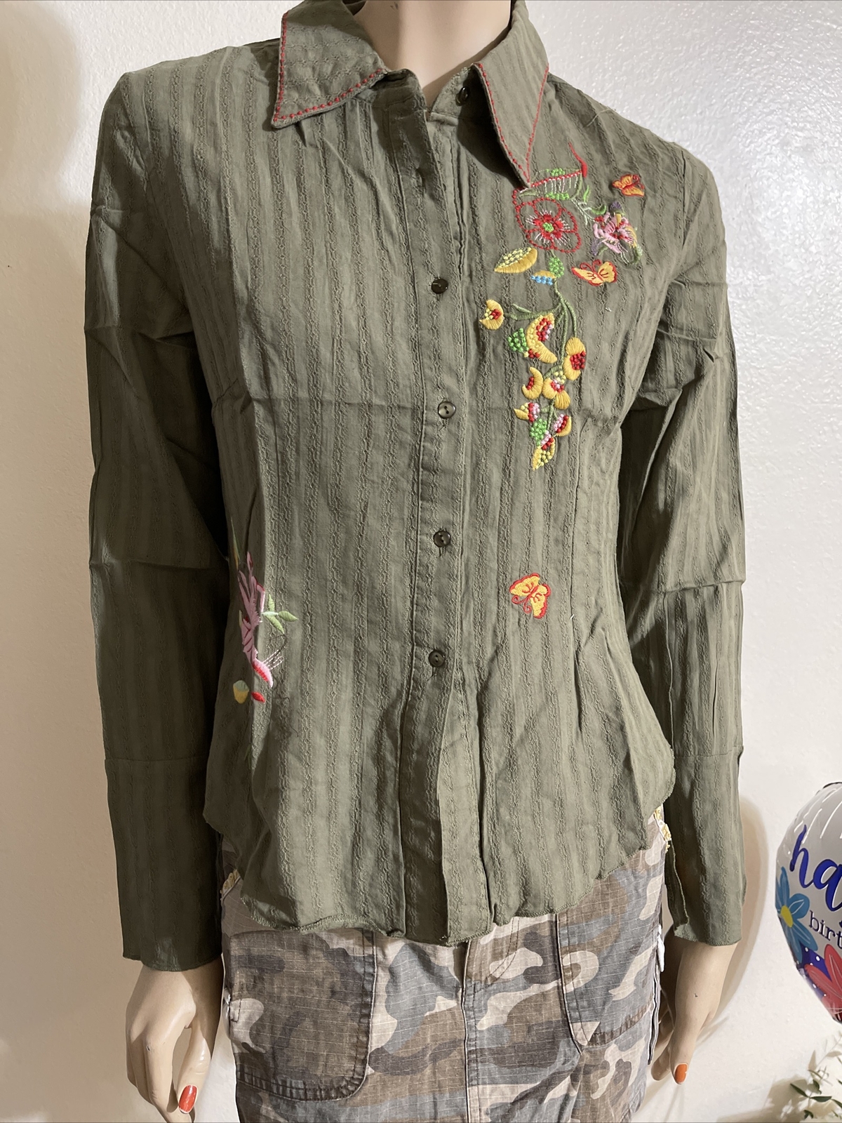 Forest green cotton casual buttons embroidered Size L long sleeve shirt Top