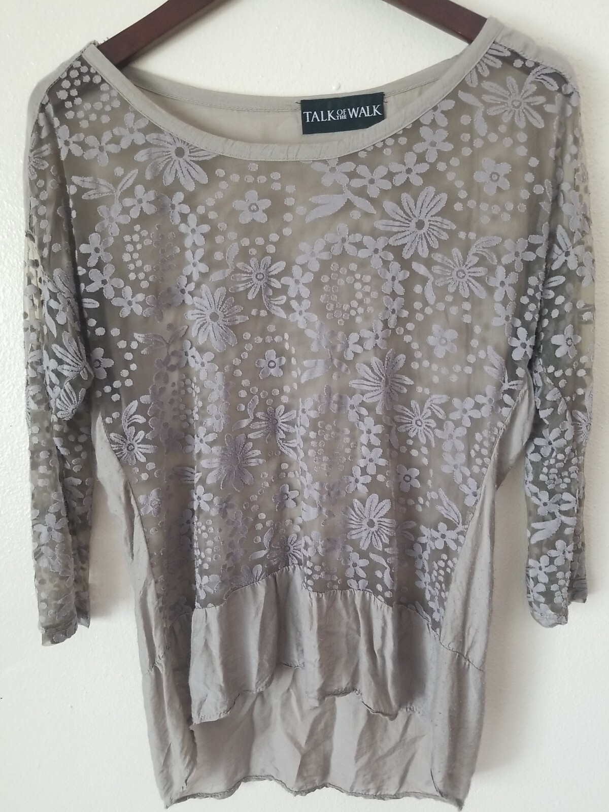 TALK OF THE WALK Atlantic City NJ Floral Embroider Sheer Taupe Blouse Size S
