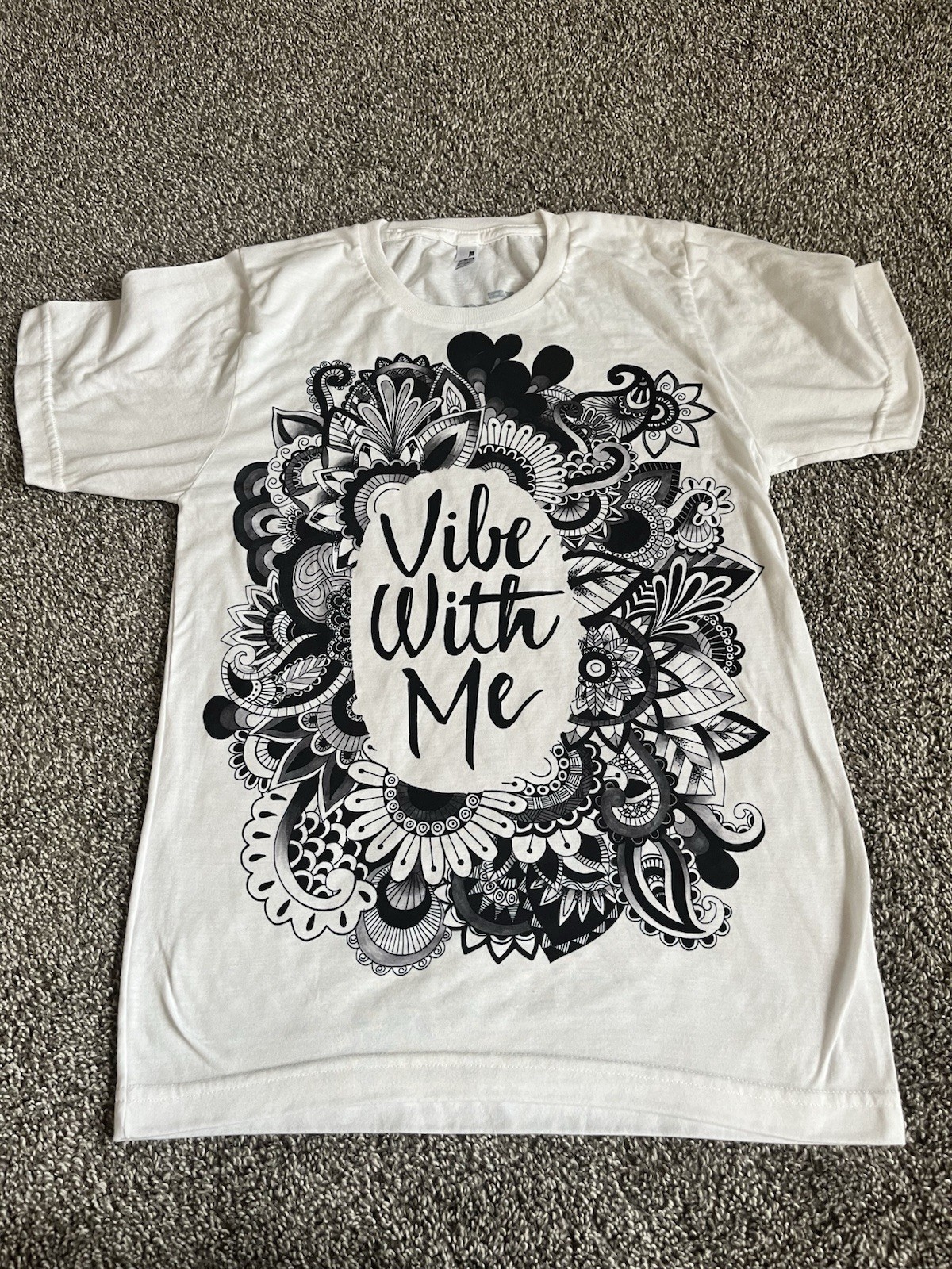 Electro Threads Women’s Small XS Floral Graphic Short Sleeve Tee White K