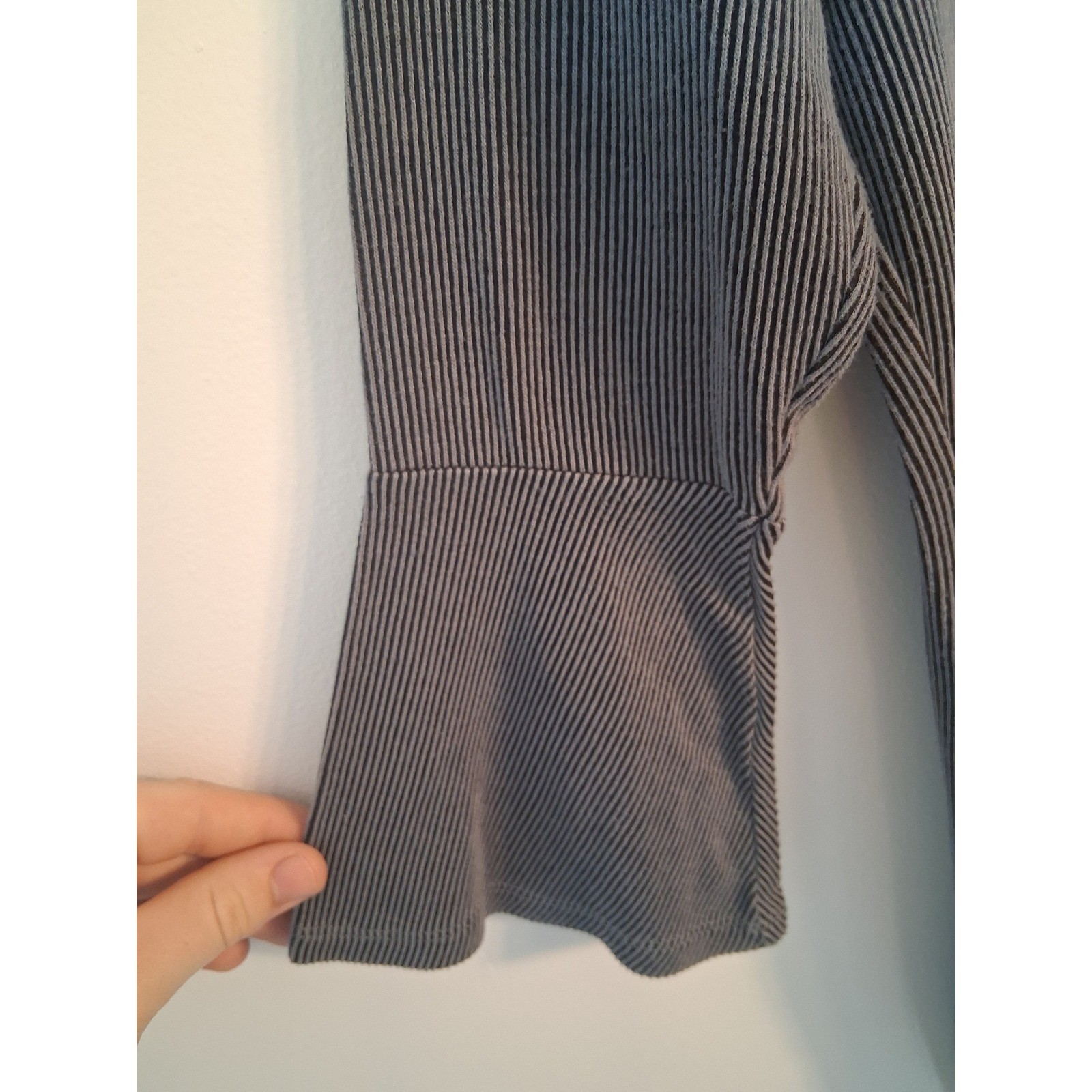 [Minimalist] Motherhood Maternity Ribbed Top Women Small Gray Bell Sleeve Knit