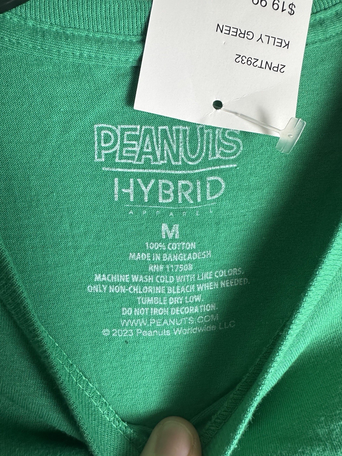 Peanuts Snoopy & Woodstock Merry Christmas Size Med T-Shirt Green NWT