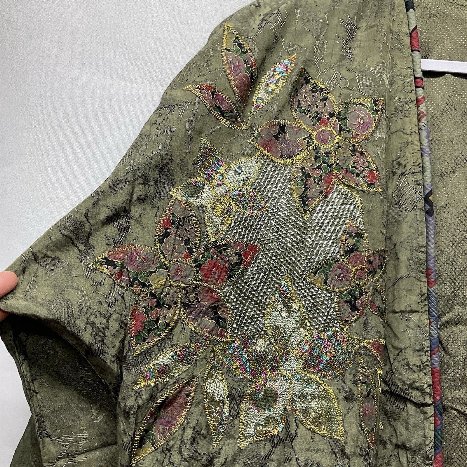 VTG Unbranded Women’s Rayon Kimono Cardigan Size Large Made In Korea Embroidered