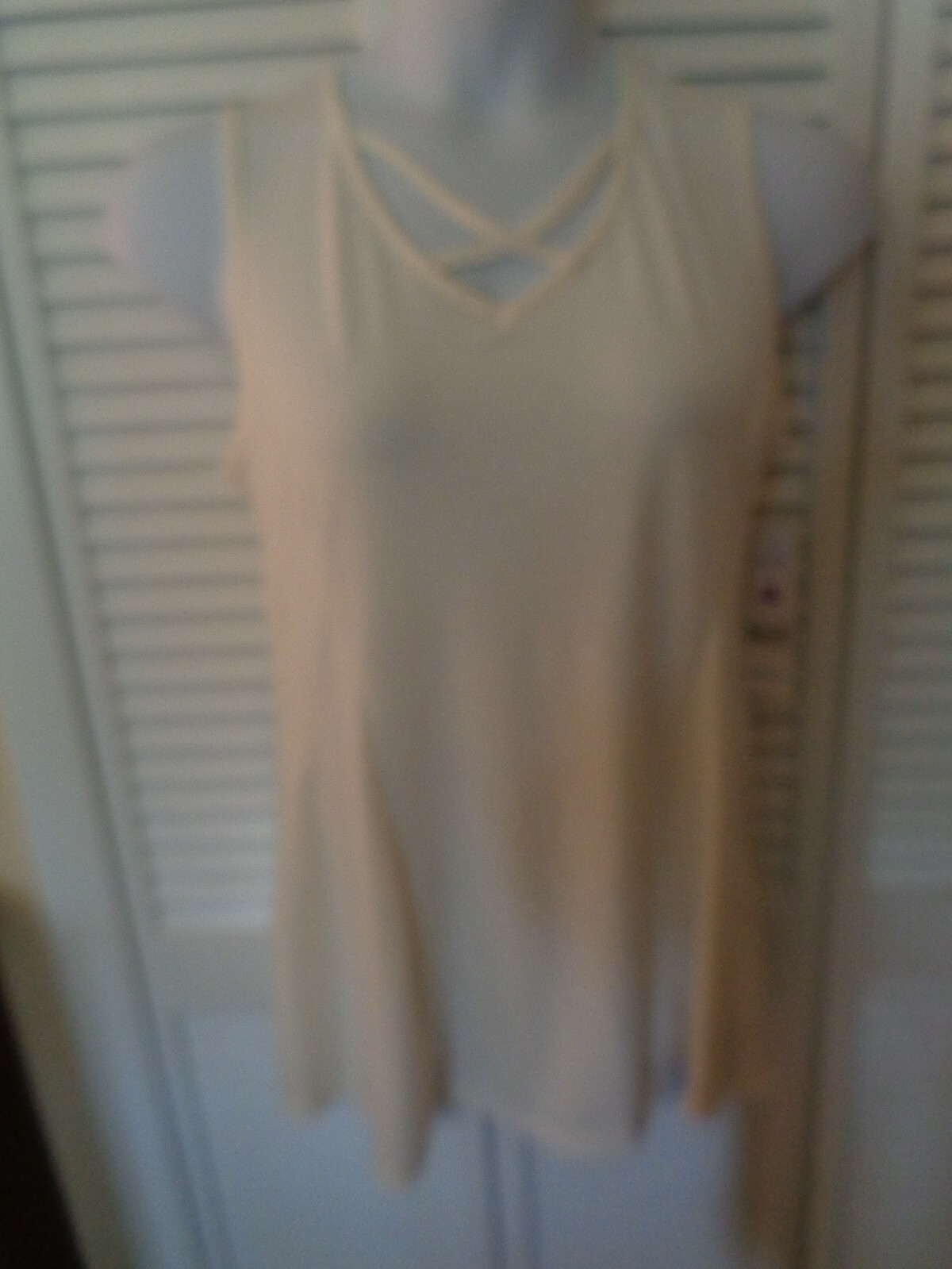 Just Be…Women’s NWT Ergret Swing Tank Sleeveless V-Neck Criss Cross Size 1X