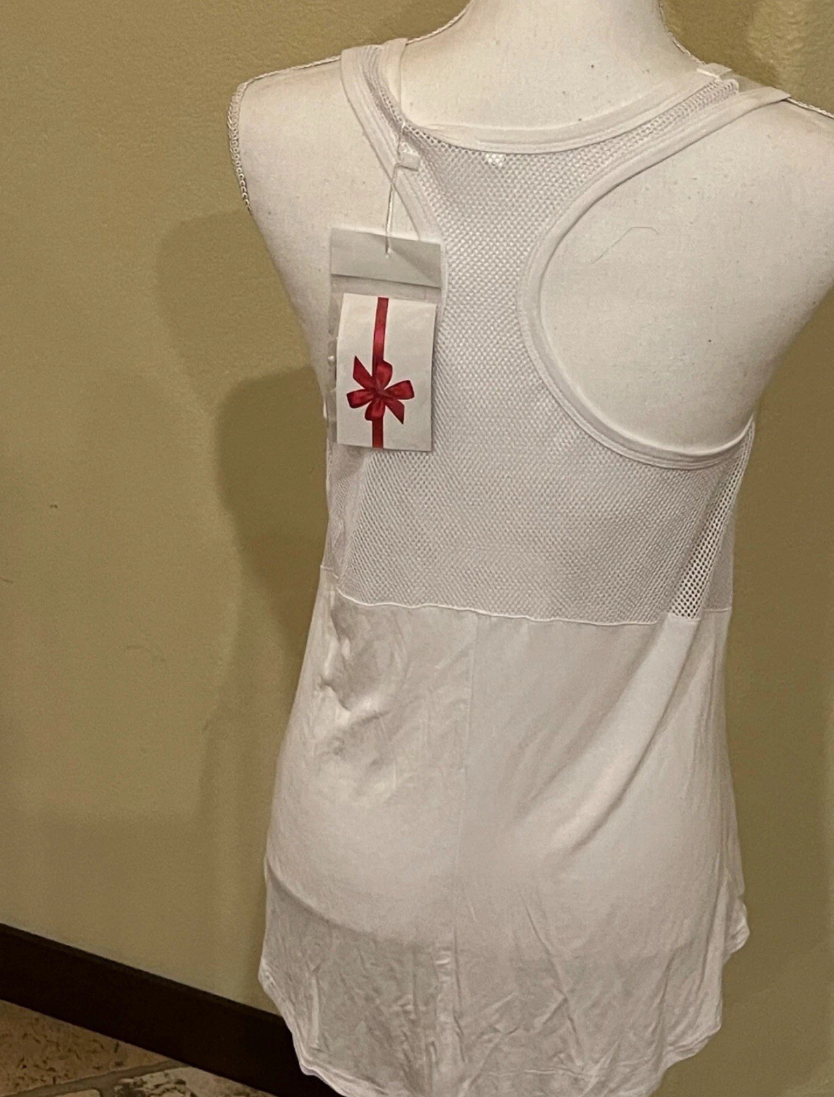 White Mesh Back Tank Top Scoop Neck Sleeveless Racerback Long Length Size M NWT