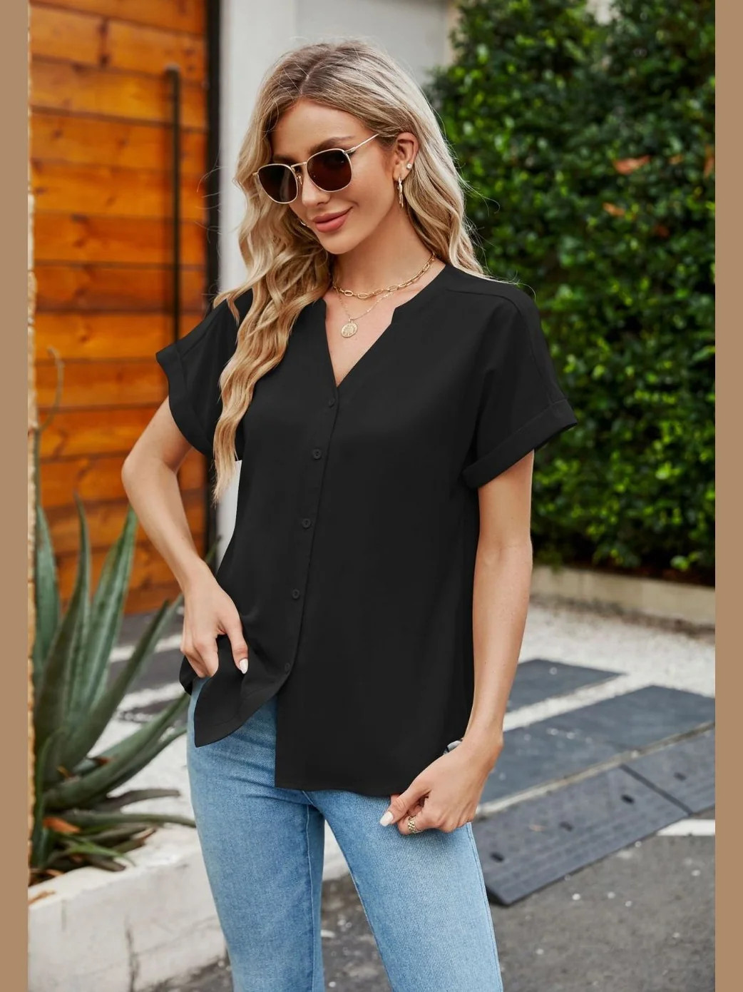 Women Notched Neck Cuffed Sleeve Shirt