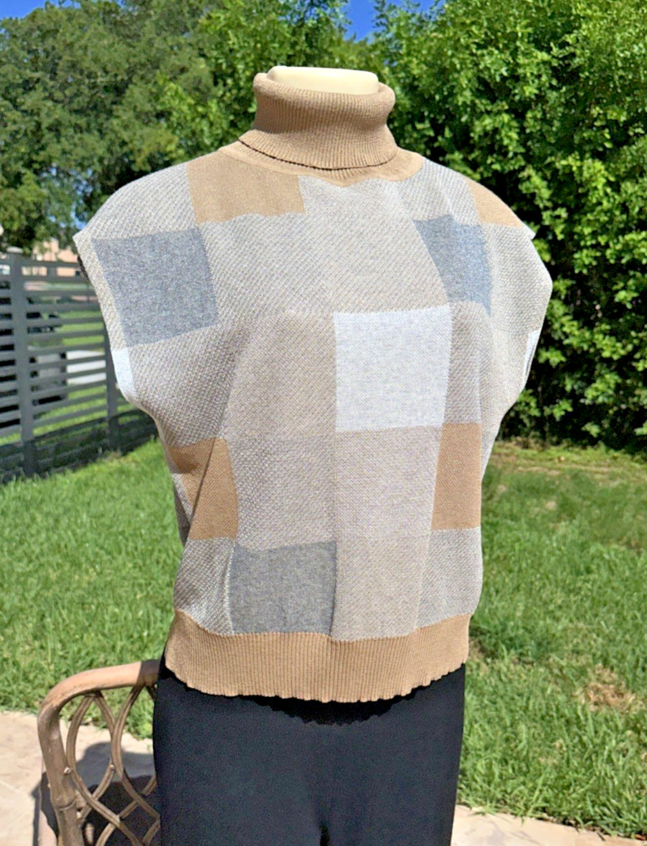 SARAH PACINI CHECK PRINT LIGHT KNIT SLEEVELESS TURTLENECK TOP STRETCH 1 Sz NWT