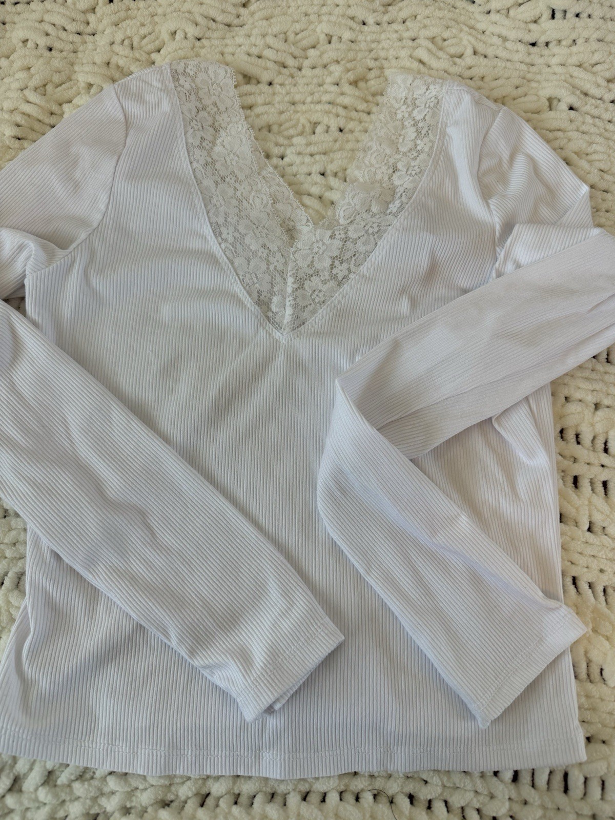 Just Polly New York White Blouse NWT Size M Long Sleeves Lace Collar