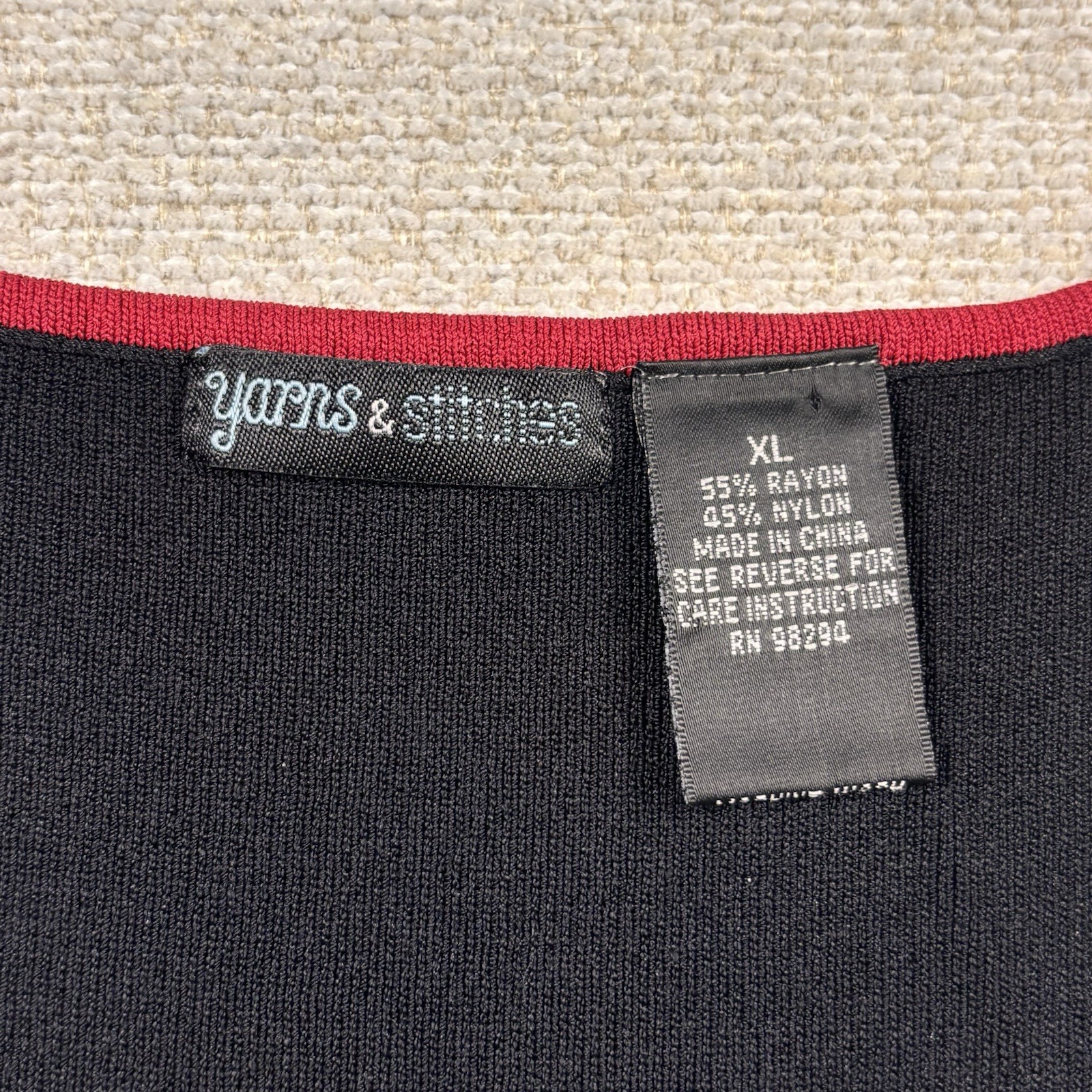 Yarns & Stitches Nylon Dress Shirt Tank Top Women XL Black Red Trim Stretch NWOT