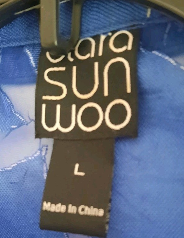 CLARA SUN WOO Blouse – L – Point Collar, Button Front, 3/4 Slvs, Faux Pockets