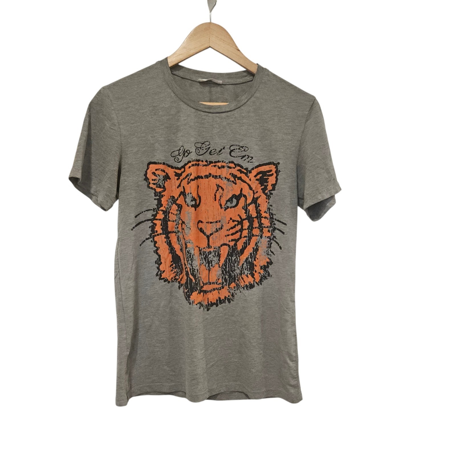 Go Get Em Tiger Graphic T Shirt Gray Orange Distressed Print Unisex Vintage Look