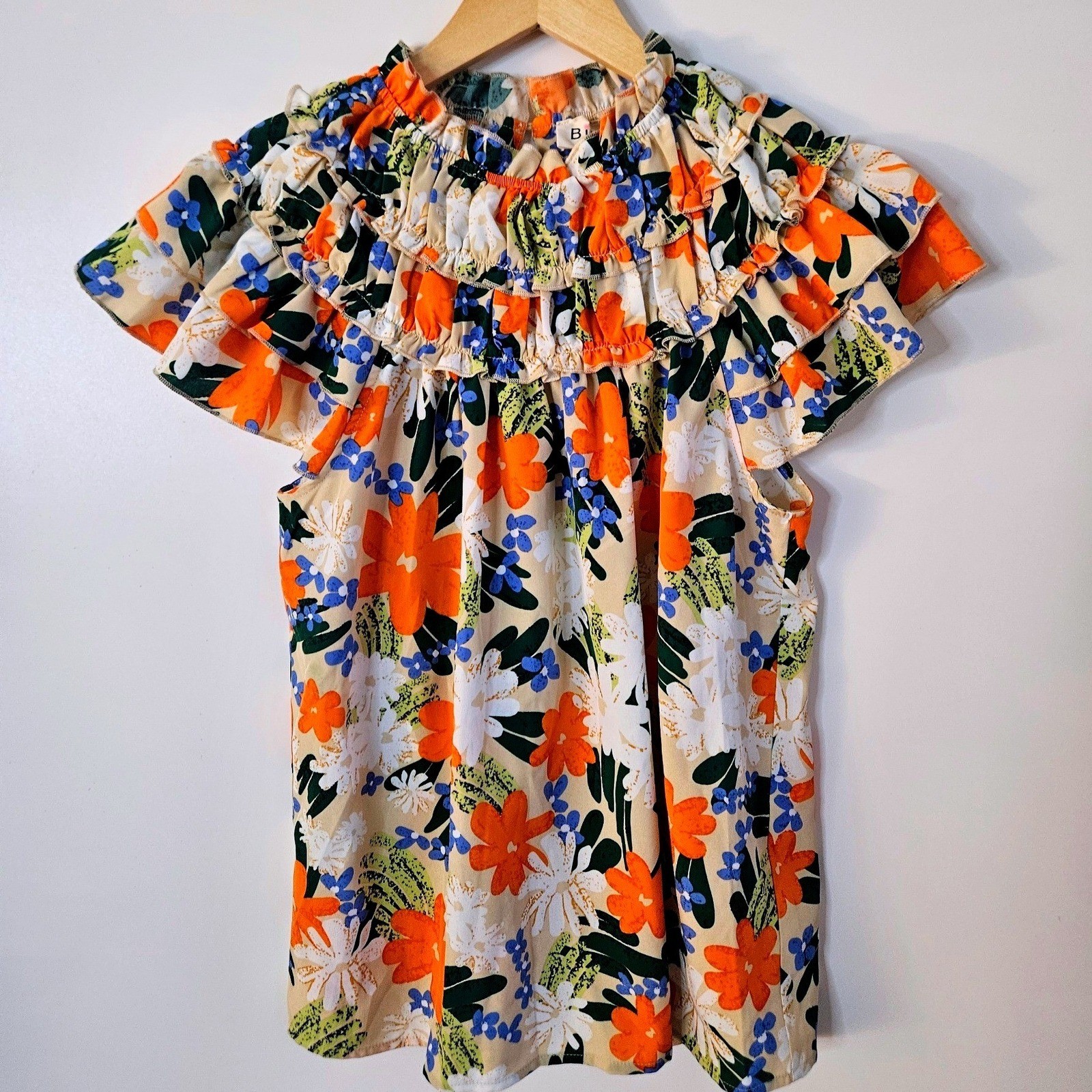 BIBI Floral Ruffle Flutter Sleeve Blouse Women Small Tan Orange Excellent Boho