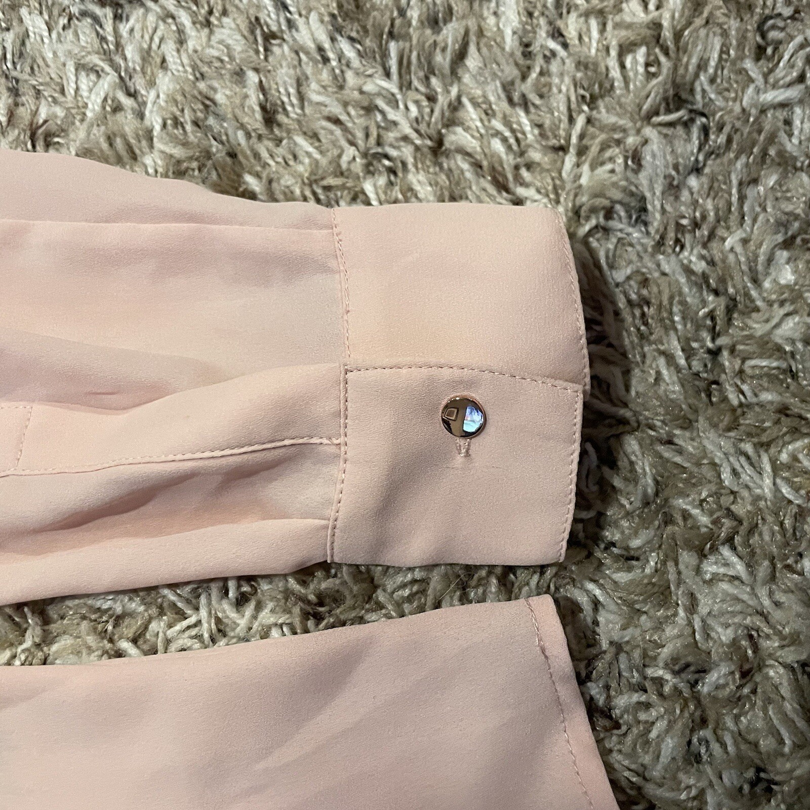 Ivanka Trump Rose Pink Dressy Long Sleeve Blouse Women’s M Half Clasp Button