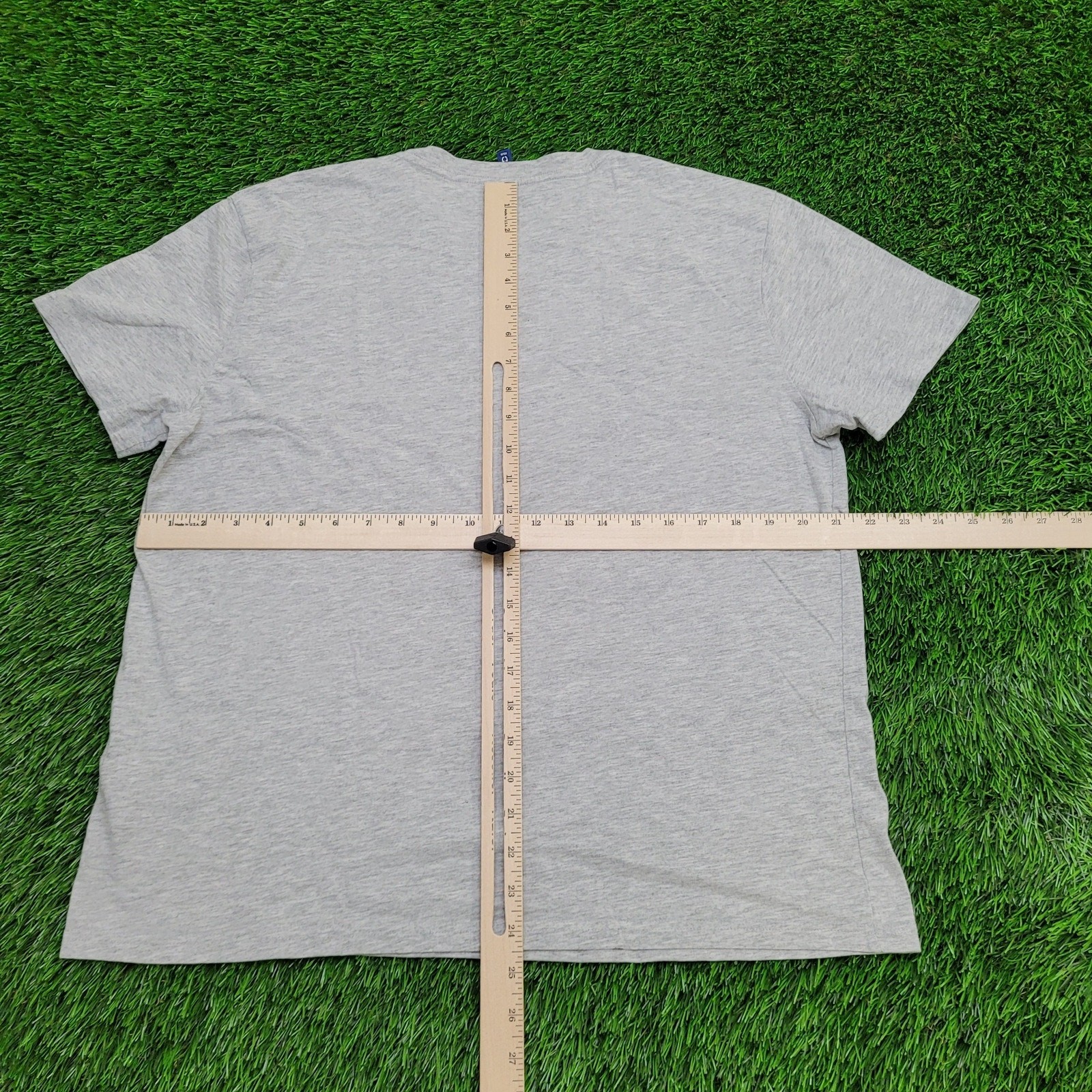 Bob-Marley Reggae T-Shirt Womens Large 22×25 Gray