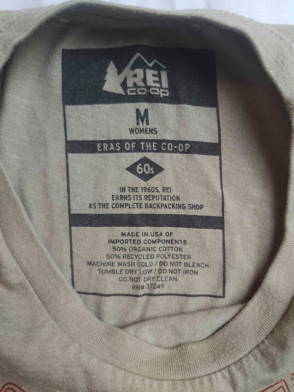 Rei Coop T-Shirt Womens M Beige Graphic 60s Granola Girl Earthy Outdoor Gorpcore