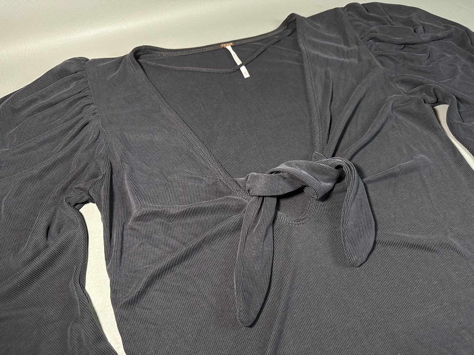 Free People Women’s XS Obsidian Tie Front Shirt Top Shirt Modal Polyester Blend!